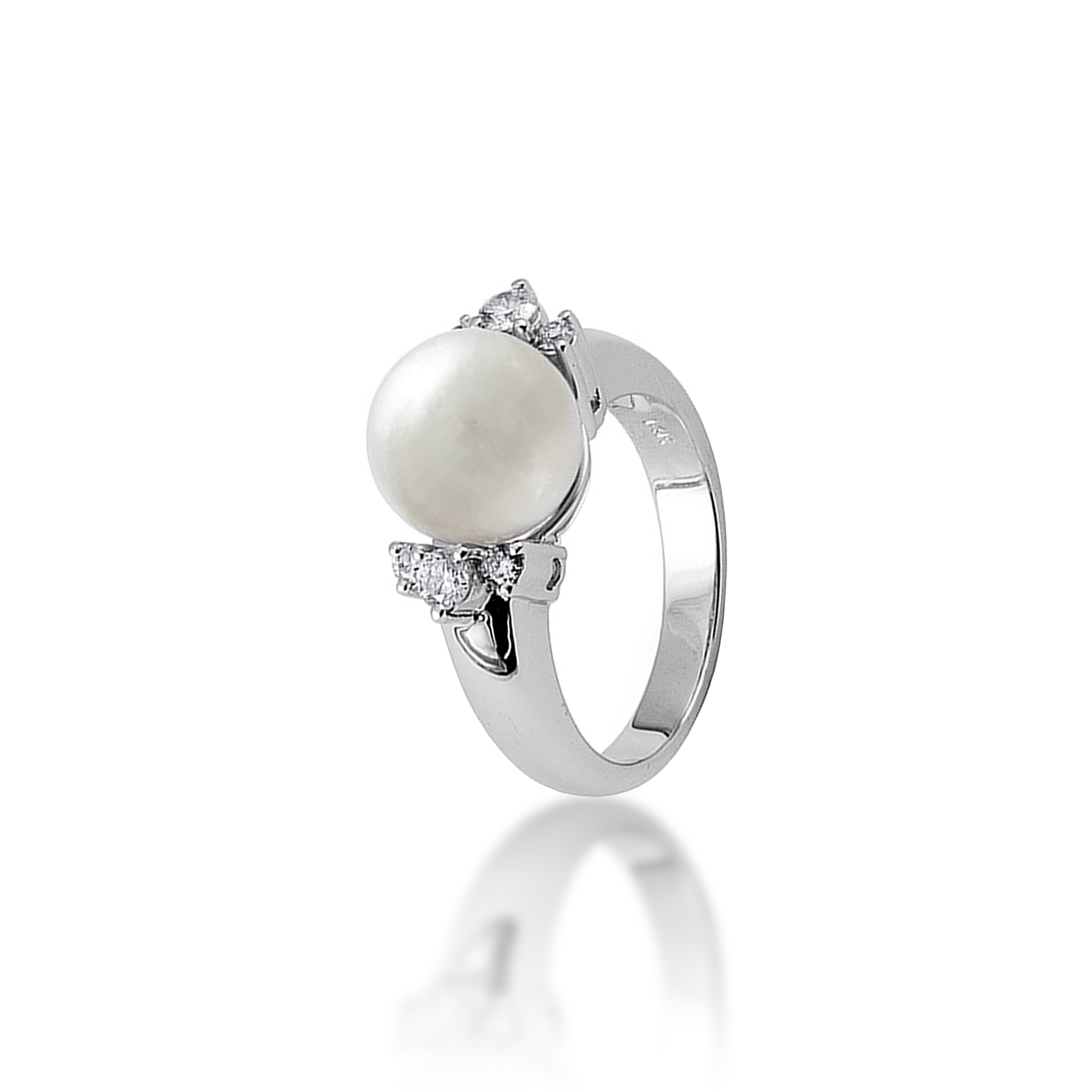 South Sea White Pearl Ring in White Gold with Diamonds - 10-11mm
