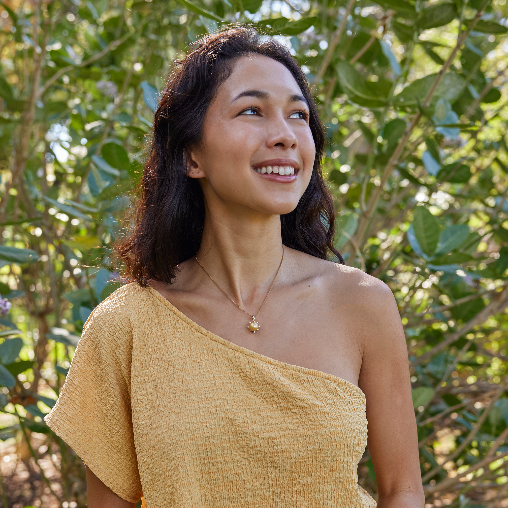 Protea South Sea Gold Pearl Pendant in Gold with Diamonds - 10-11mm