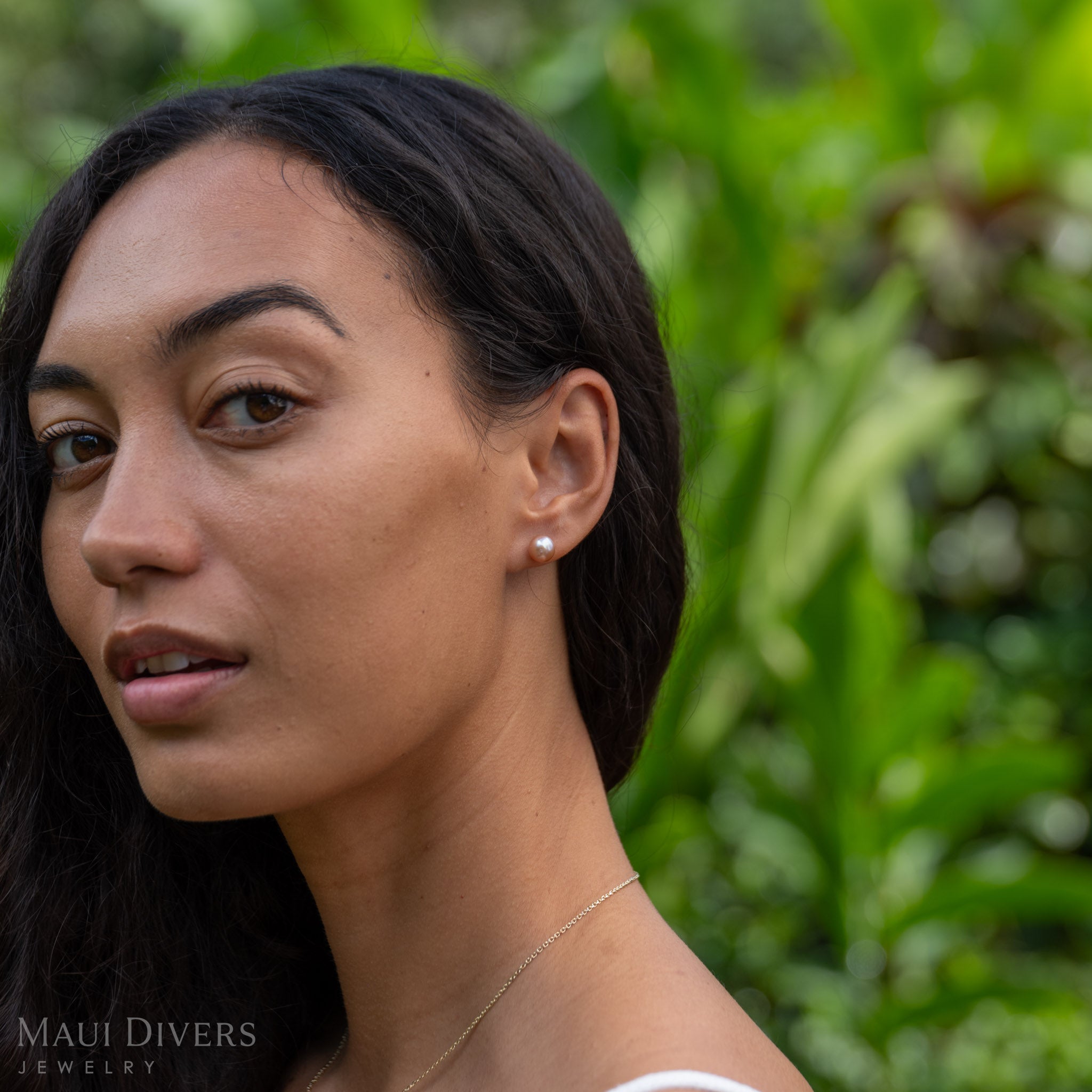 Button Freshwater Pearl Earrings in Gold - 8-9mm