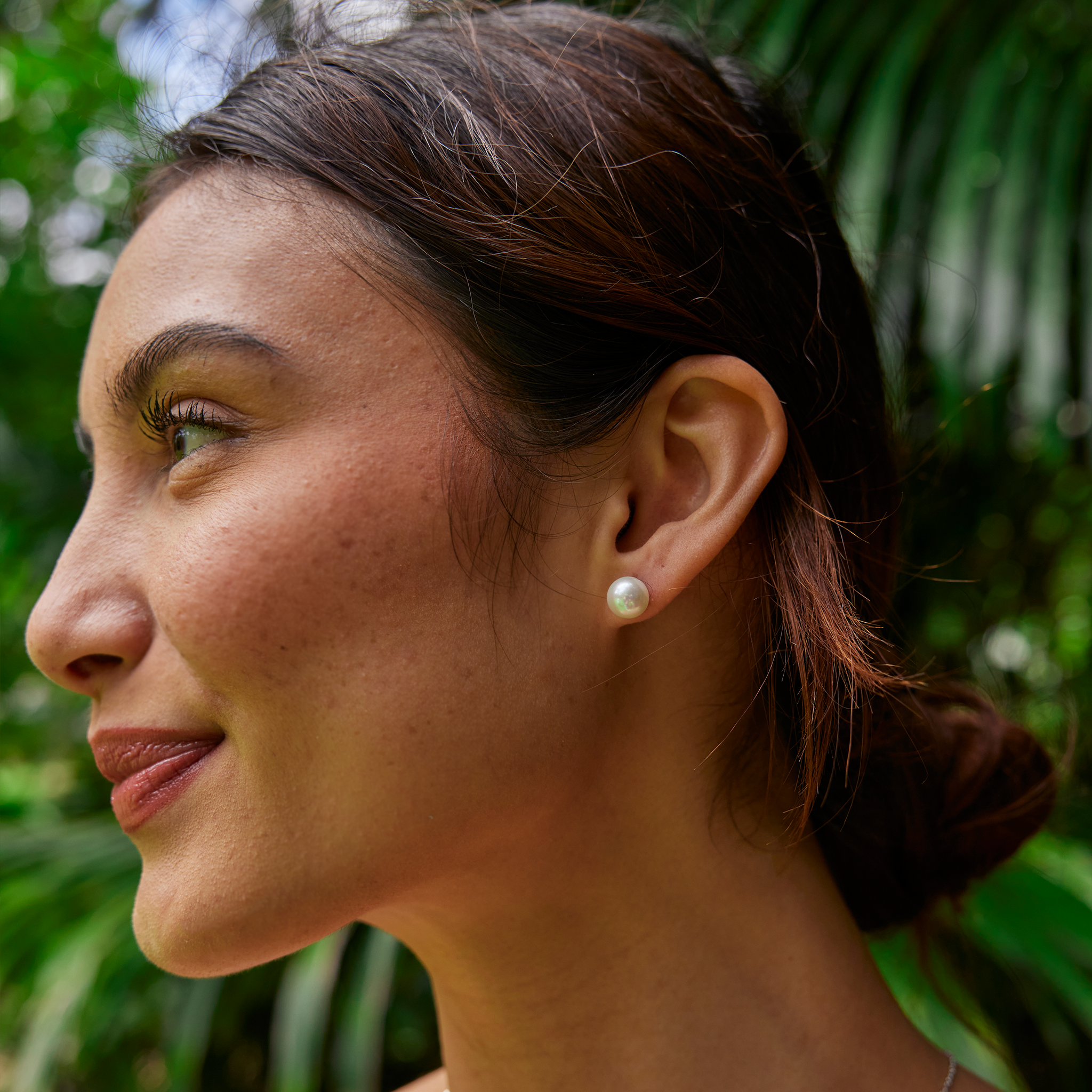 Akoya White Pearl Earrings in White Gold - 8mm