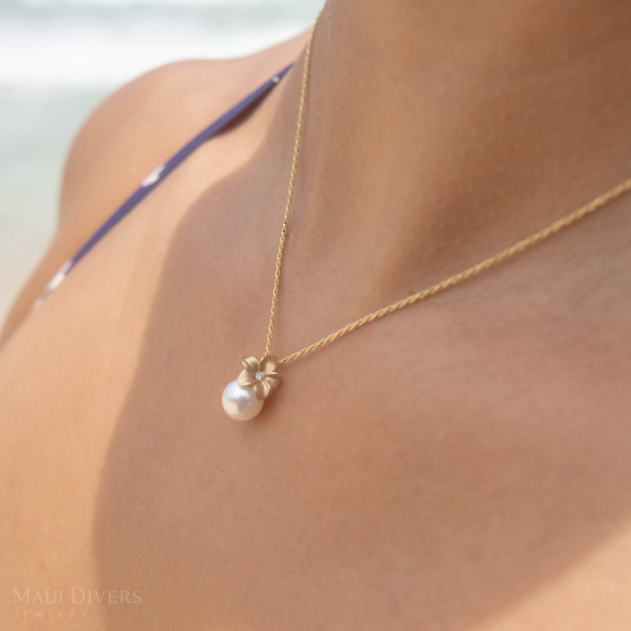 Plumeria Akoya White Pearl Pendant in Gold with Diamond - 8mm