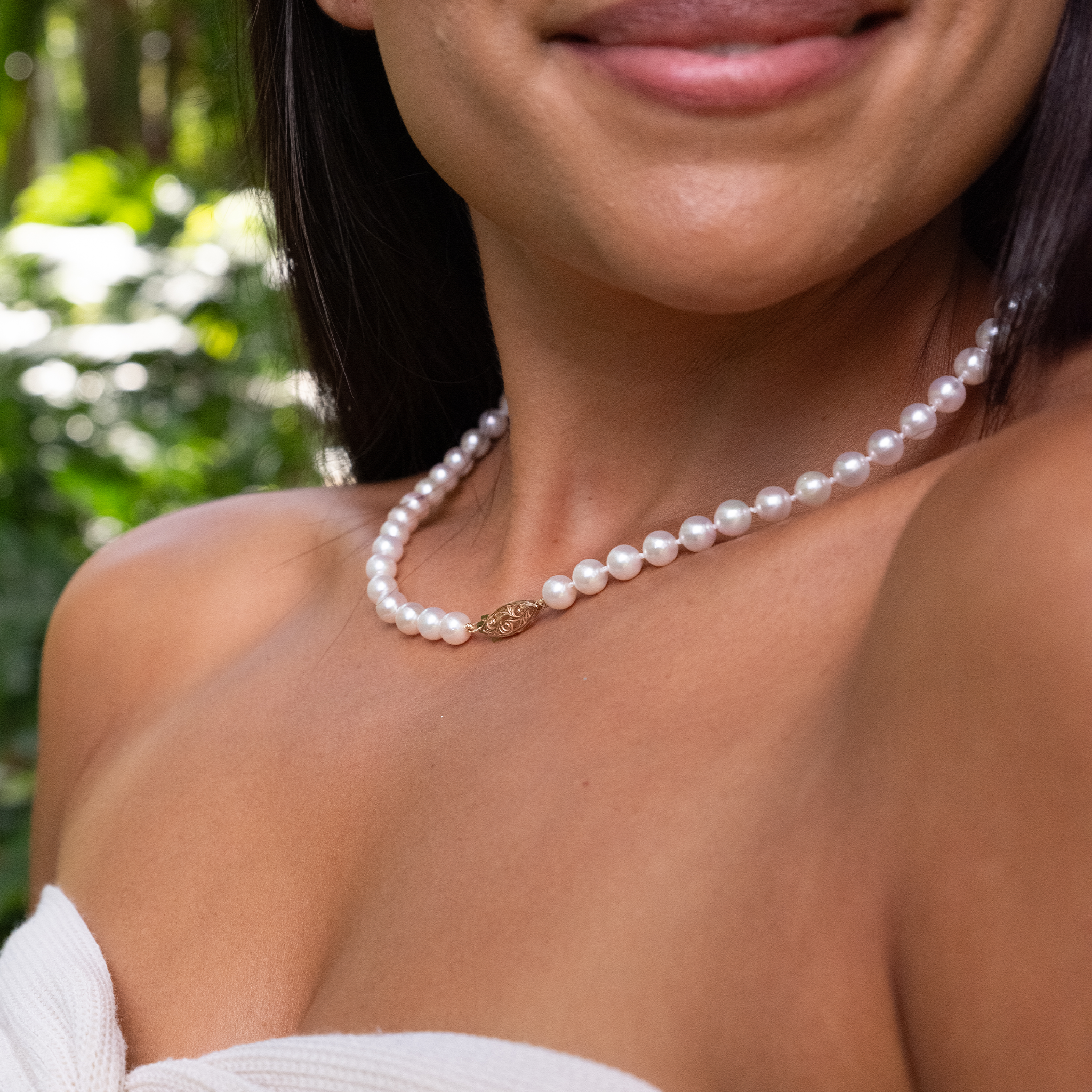18-19" Akoya White Pearl Strand with Two Tone Gold Clasp - 7-8mm