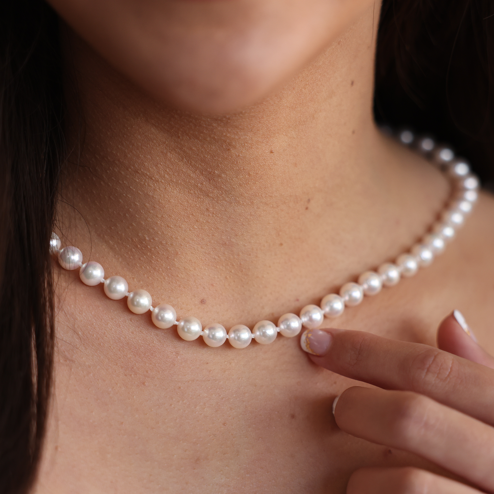 18-19" Akoya White Pearl Strand with Two Tone Gold Clasp - 7-8mm