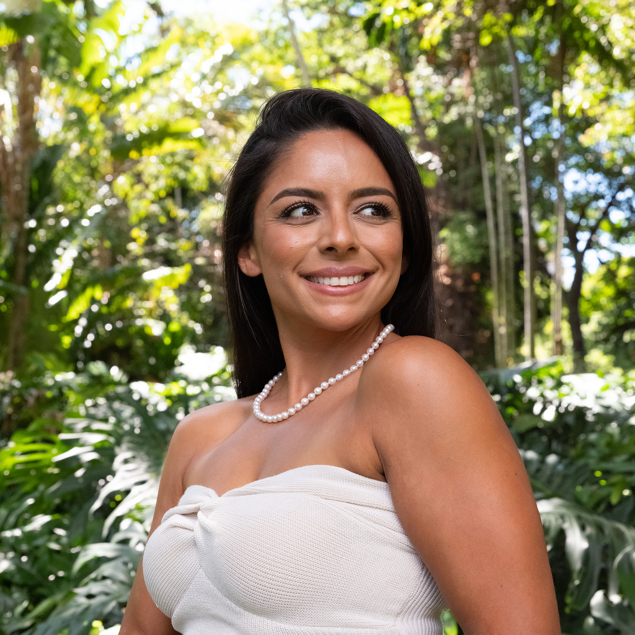 18-19" Akoya White Pearl Strand with Two Tone Gold Clasp - 7-8mm