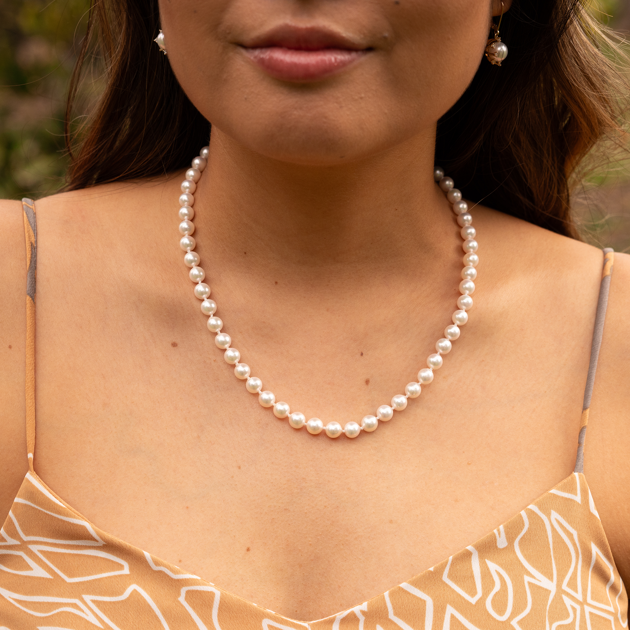 18-19" Akoya White Pearl Strand with Two Tone Gold Clasp - 7-8mm