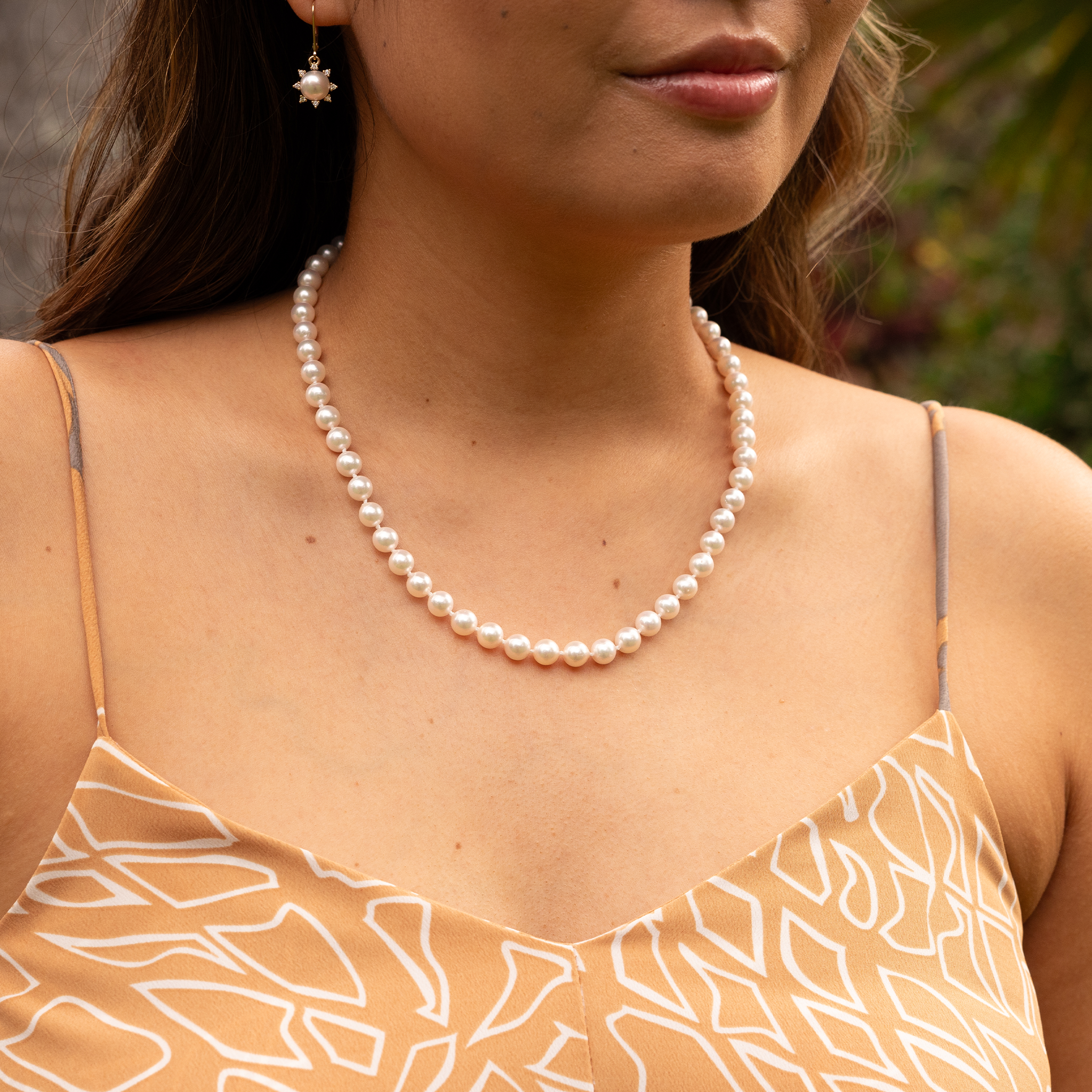 18-19" Akoya White Pearl Strand with Two Tone Gold Clasp - 7-8mm