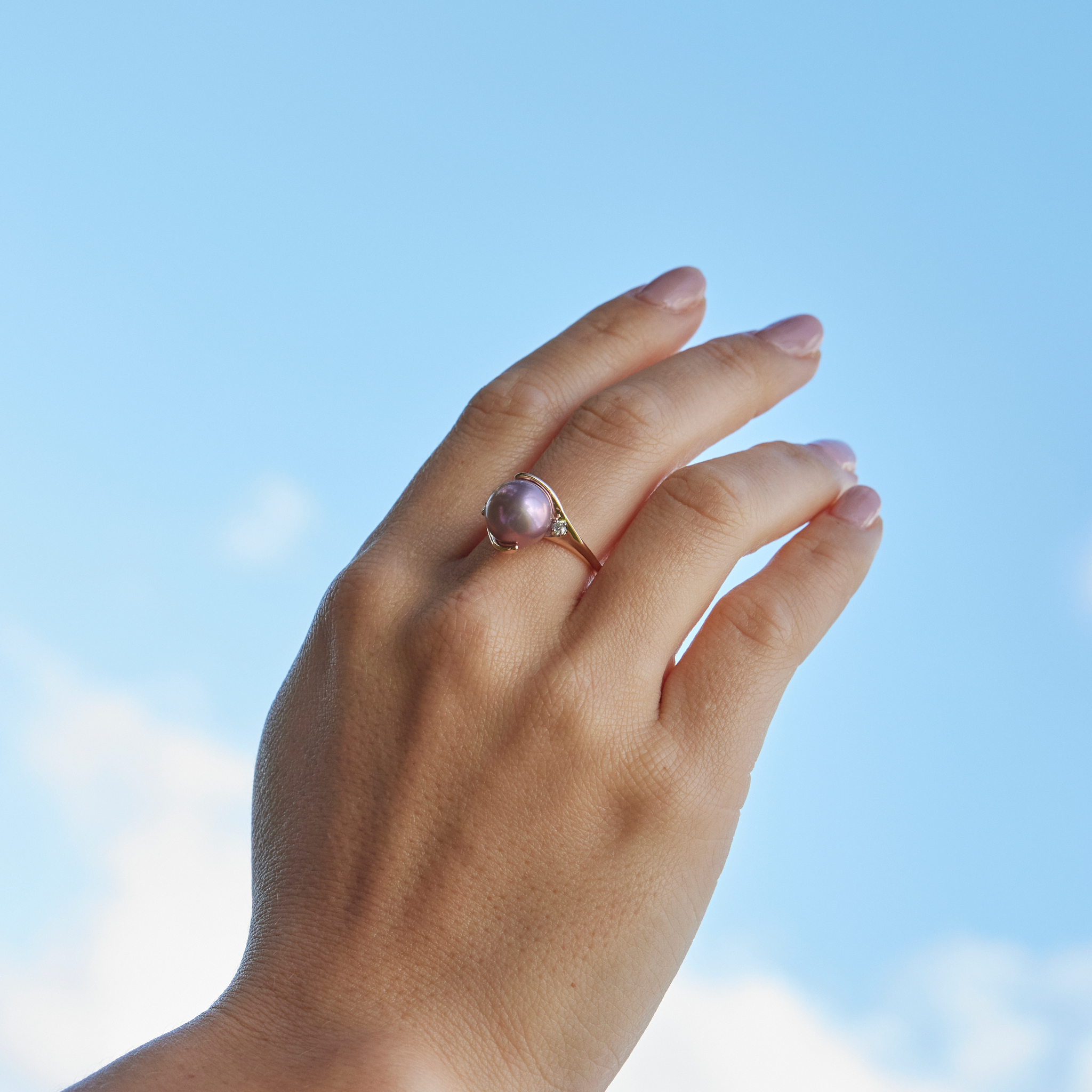 Lilac Freshwater Pearl Ring in Rose Gold with Diamonds - 10-11mm