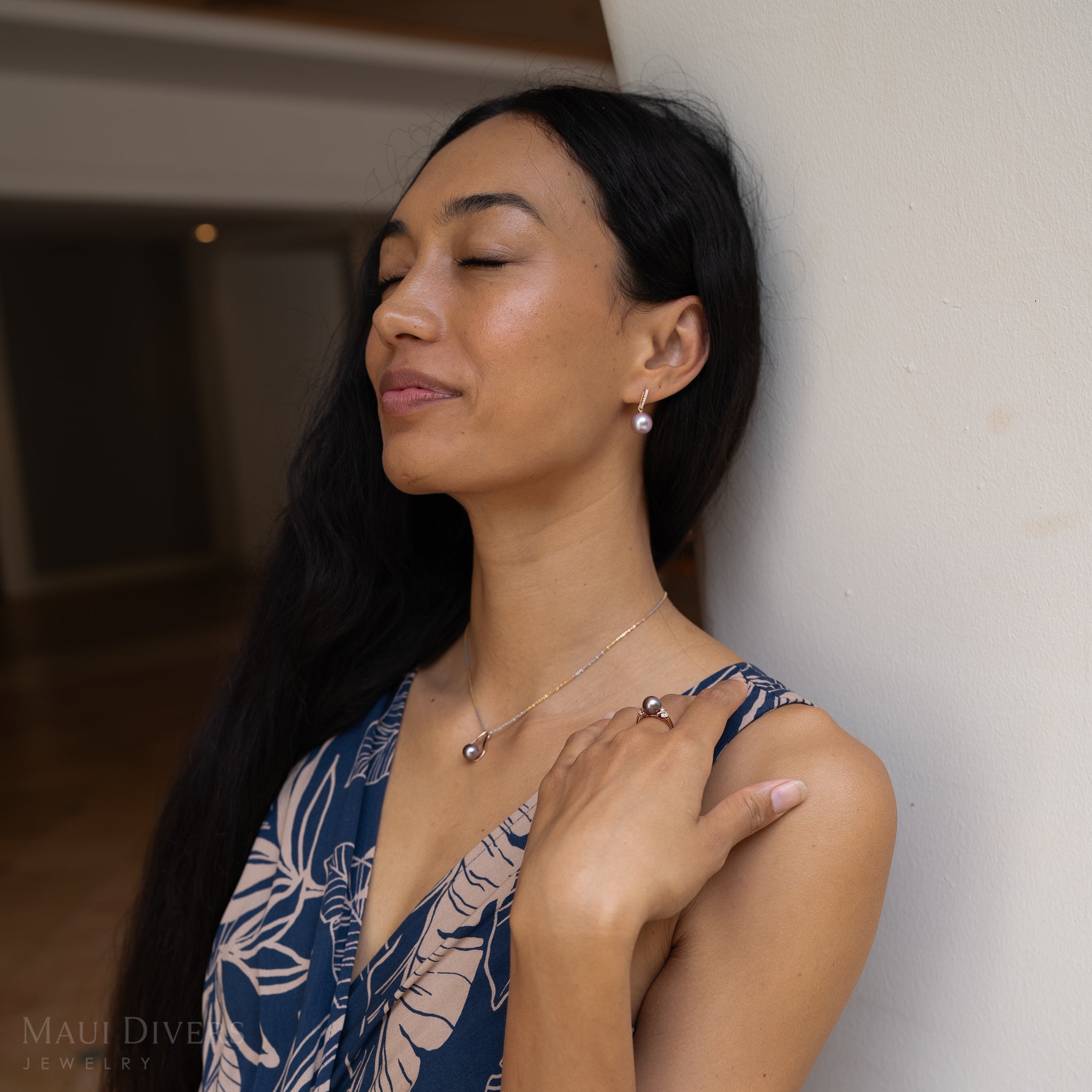 Lilac Freshwater Pearl Earrings in Rose Gold with Diamonds - 11-12mm