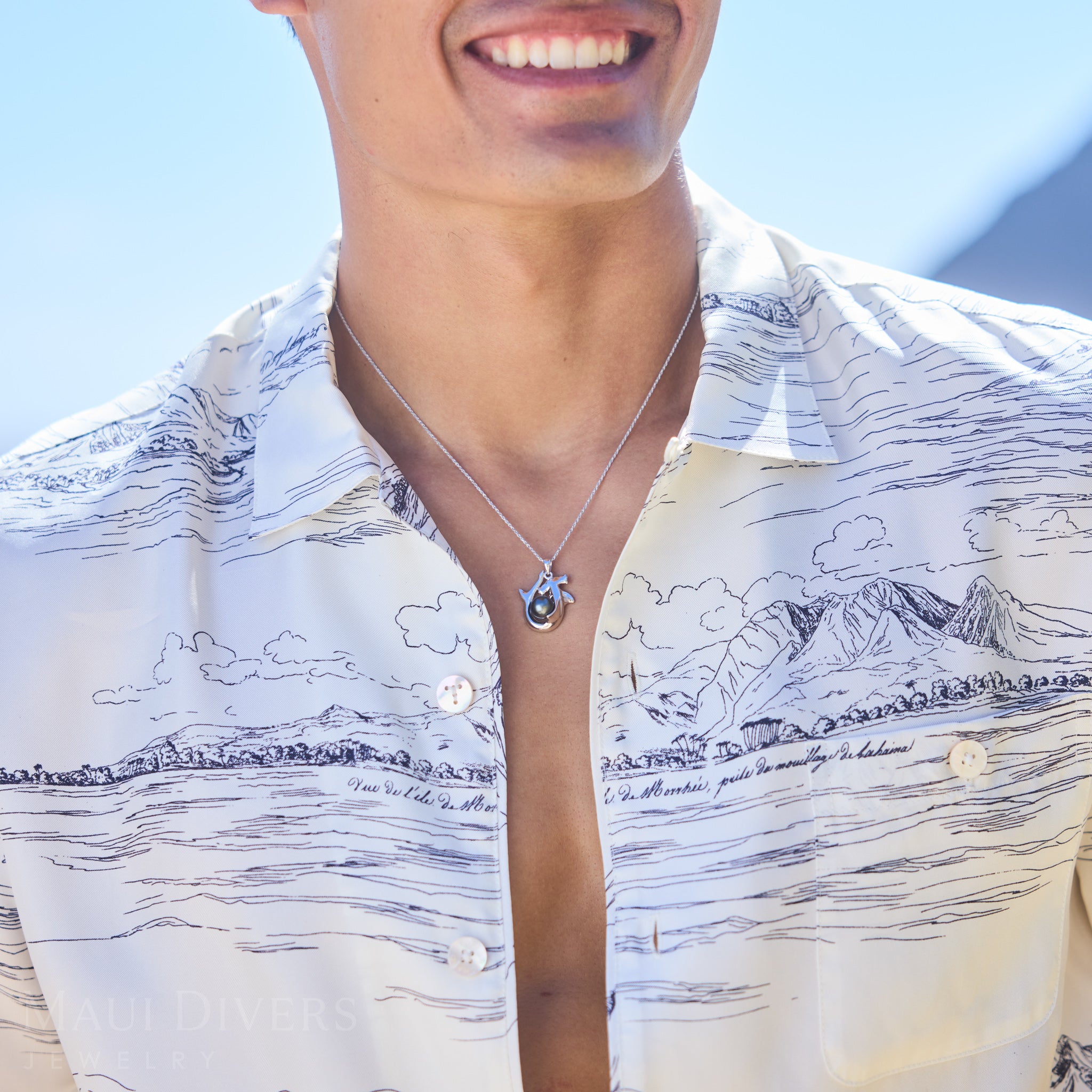 Tahitian Black Pearl Hammerhead Shark Pendant in White Gold - 9-10mm