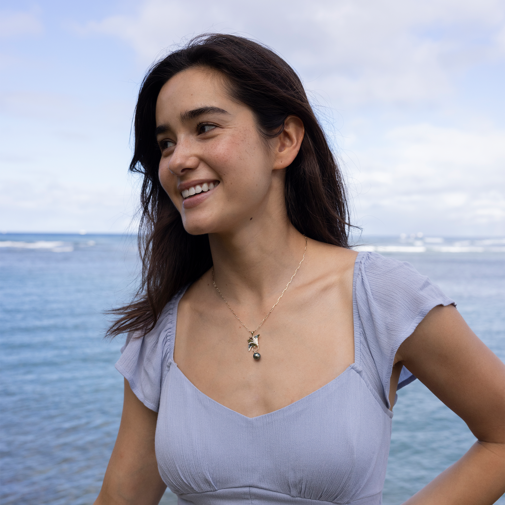 Ocean Dance Manta Ray Tahitian Black Pearl Pendant in Gold with Diamonds - 9-10mm