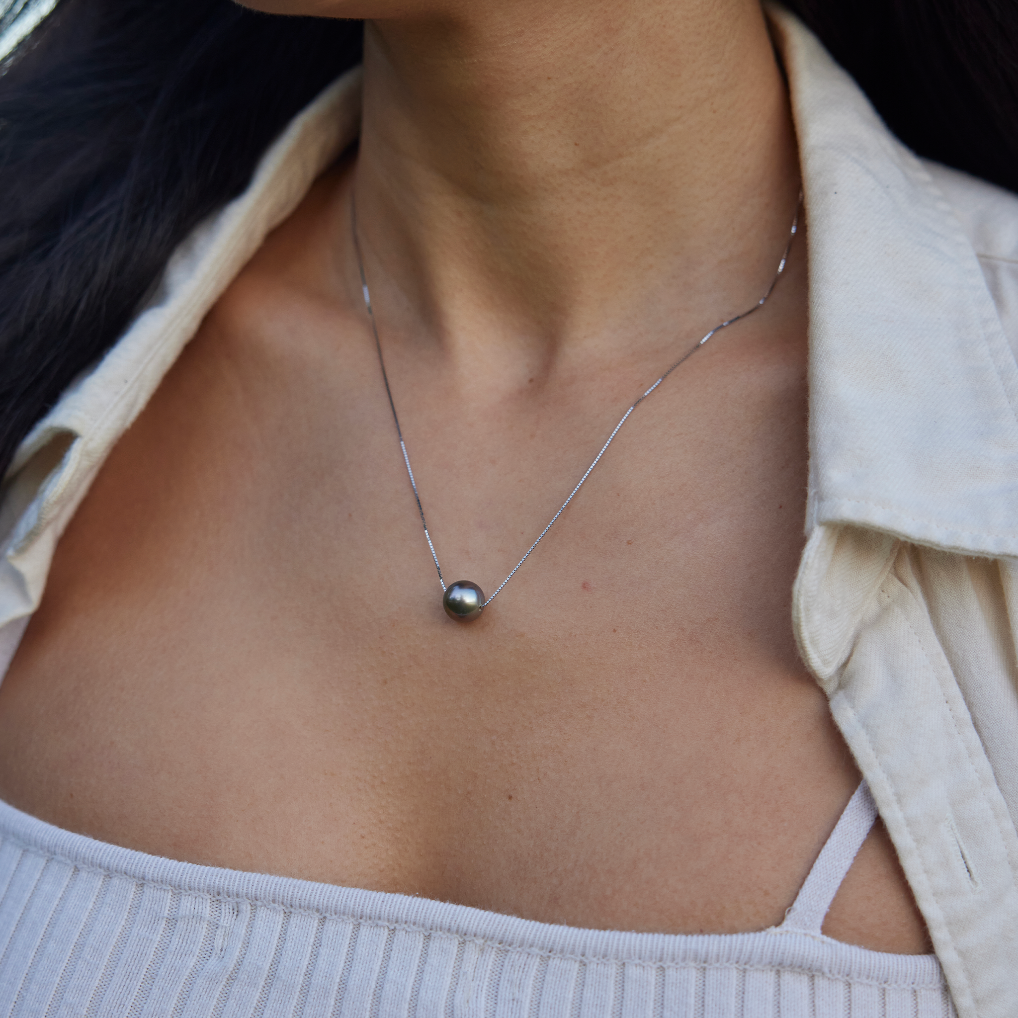 16-18" Adjustable Tahitian Black Pearl Necklace in White Gold - 9-10mm