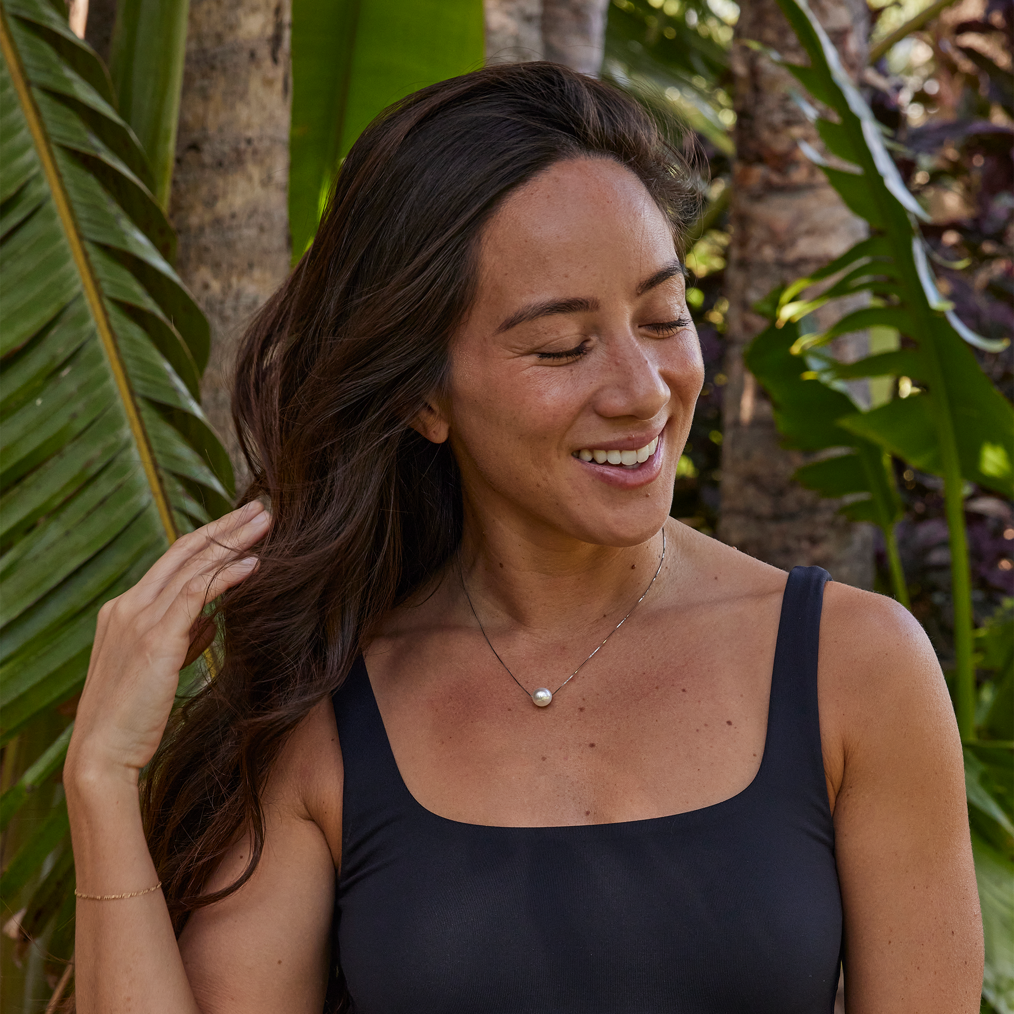 16-18" Adjustable South Sea White Pearl Necklace in White Gold - 9-10mm