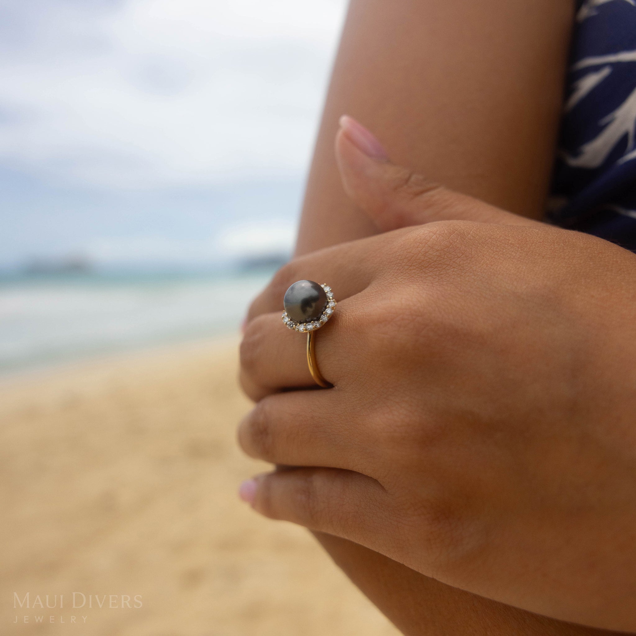 Plumeria Tahitian Black Pearl Ring in Gold with Diamonds - 9-10mm