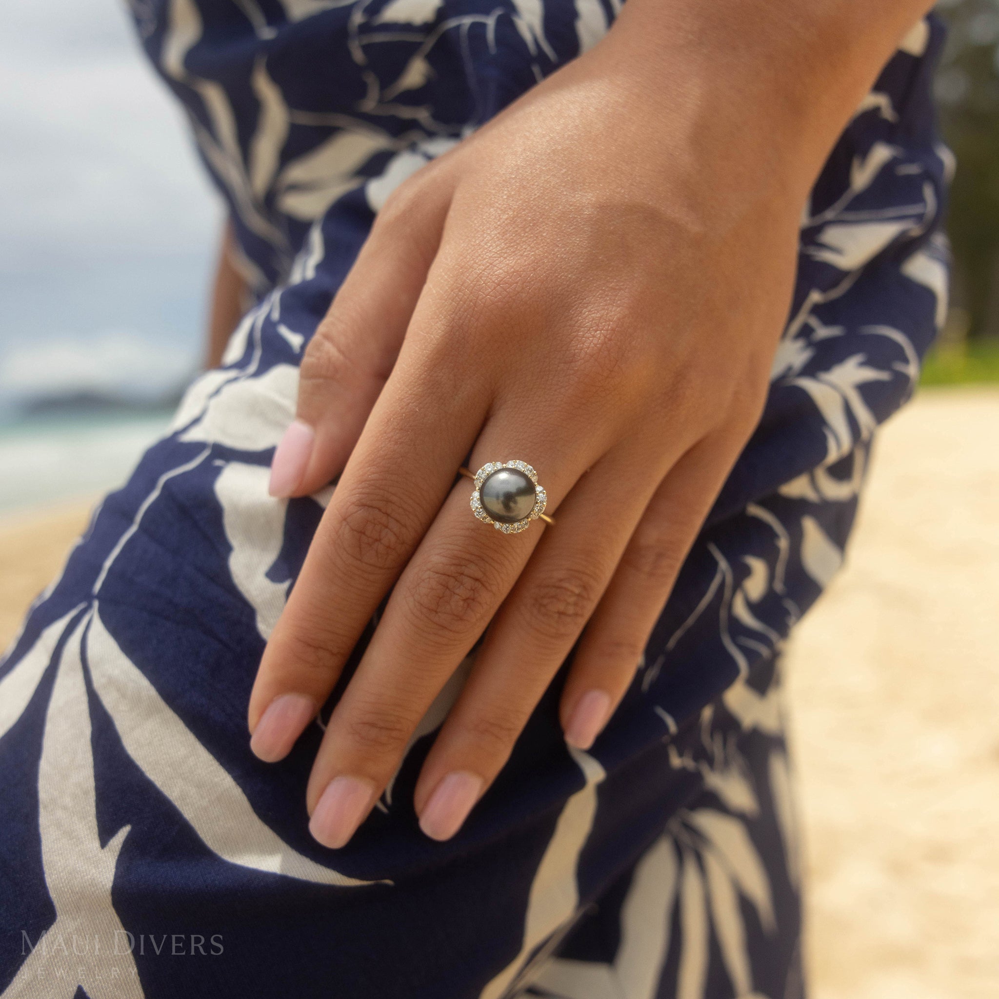 Plumeria Tahitian Black Pearl Ring in Gold with Diamonds - 9-10mm