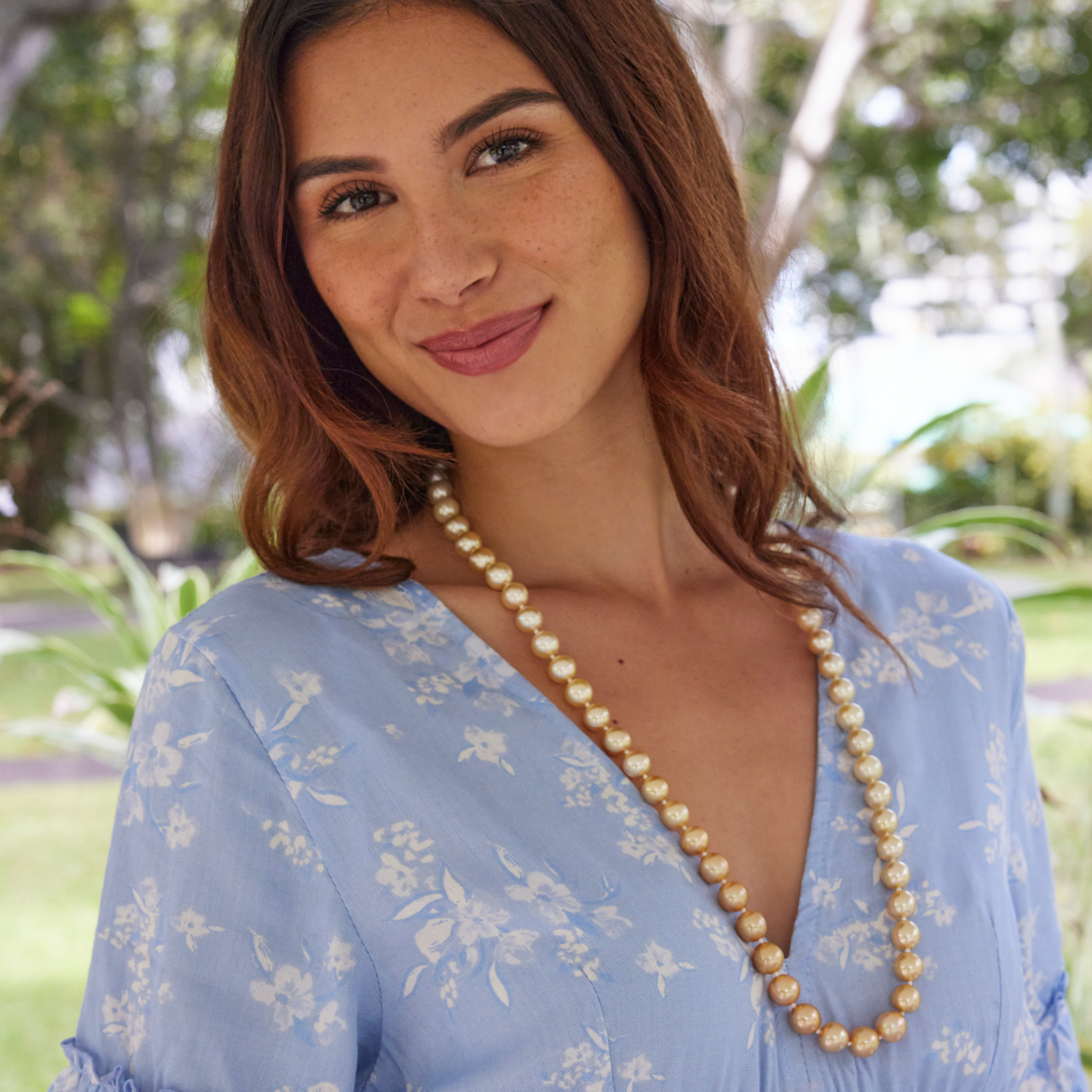 32" South Sea White and South Sea Gold Pearl Strand - 11-12mm