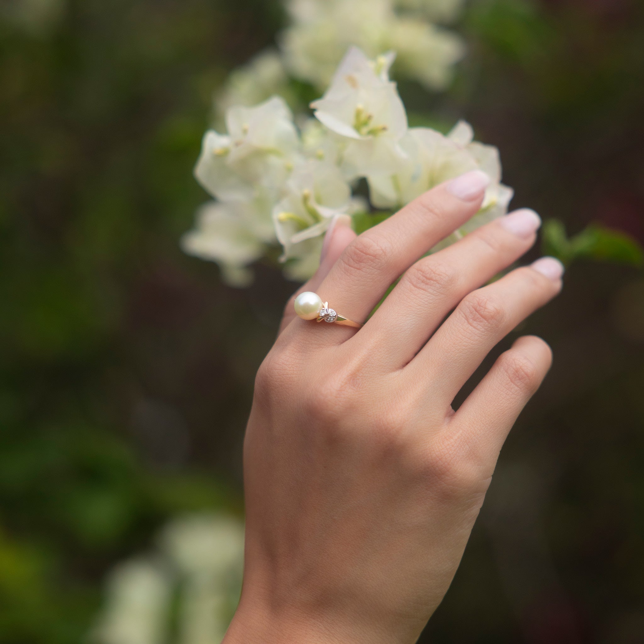 Freshwater White Pearl Ring in Gold with Diamonds - 8-9mm