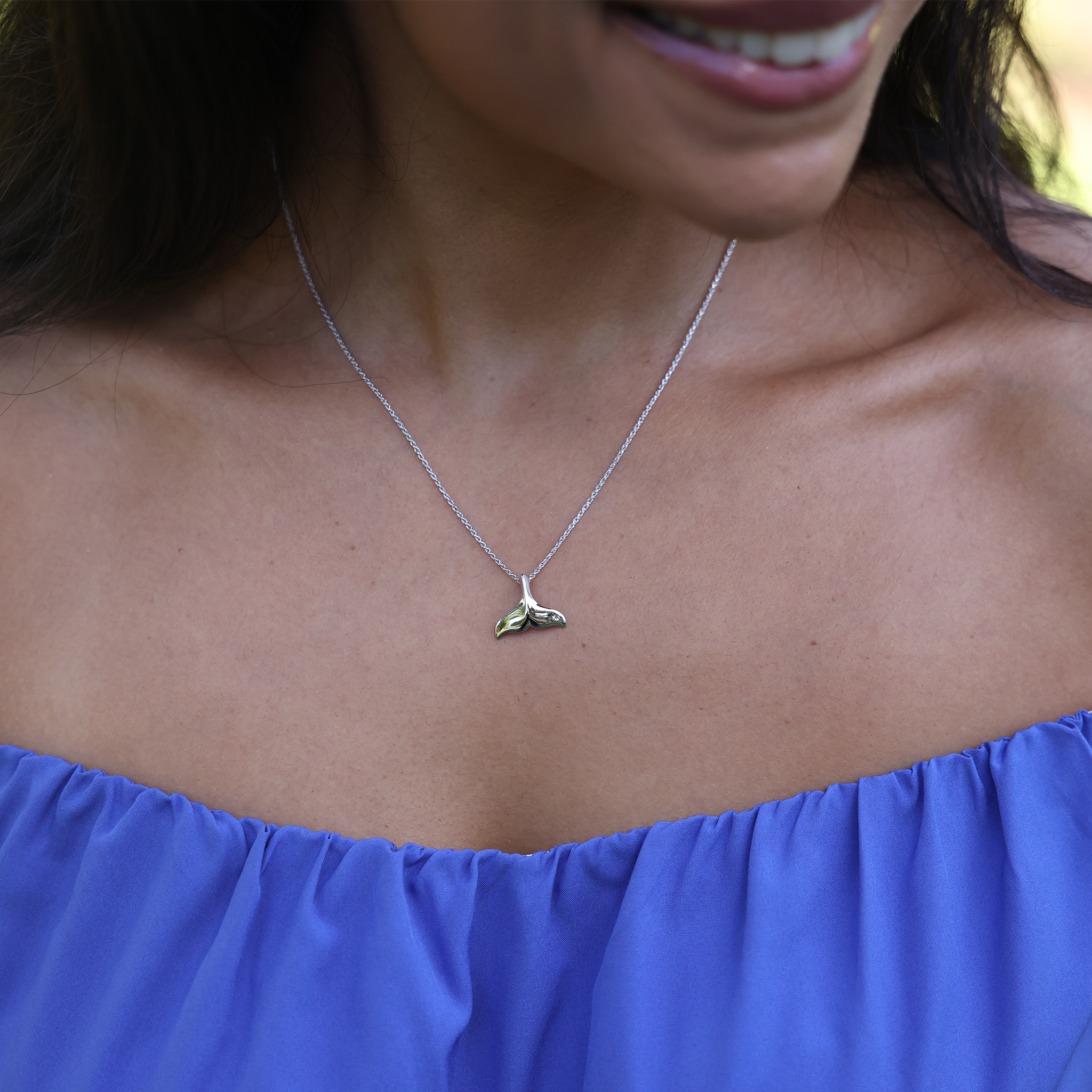 Whale Tail Pendant in White Gold - 16mm