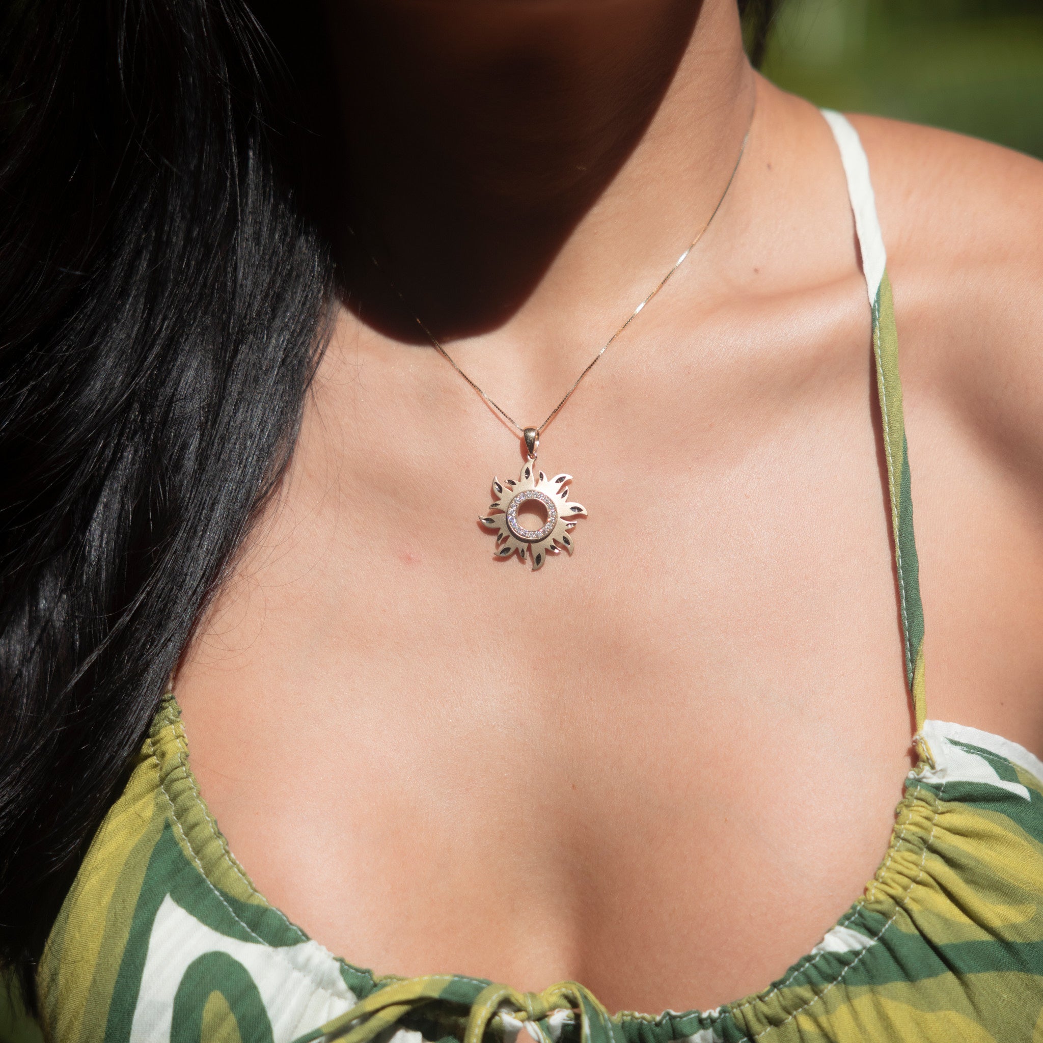 Sun Pendant in Gold with Diamonds - 29mm