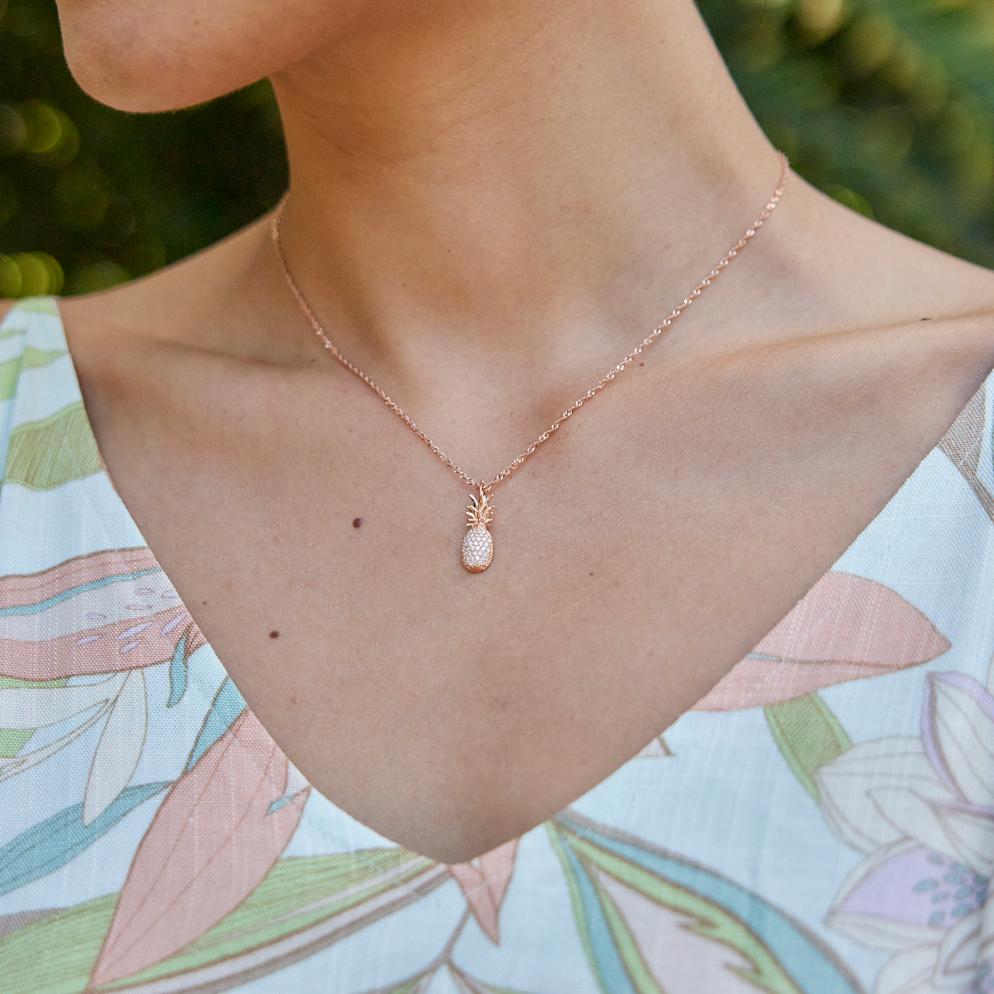Pineapple Pendant in Rose Gold with Diamonds - 20mm