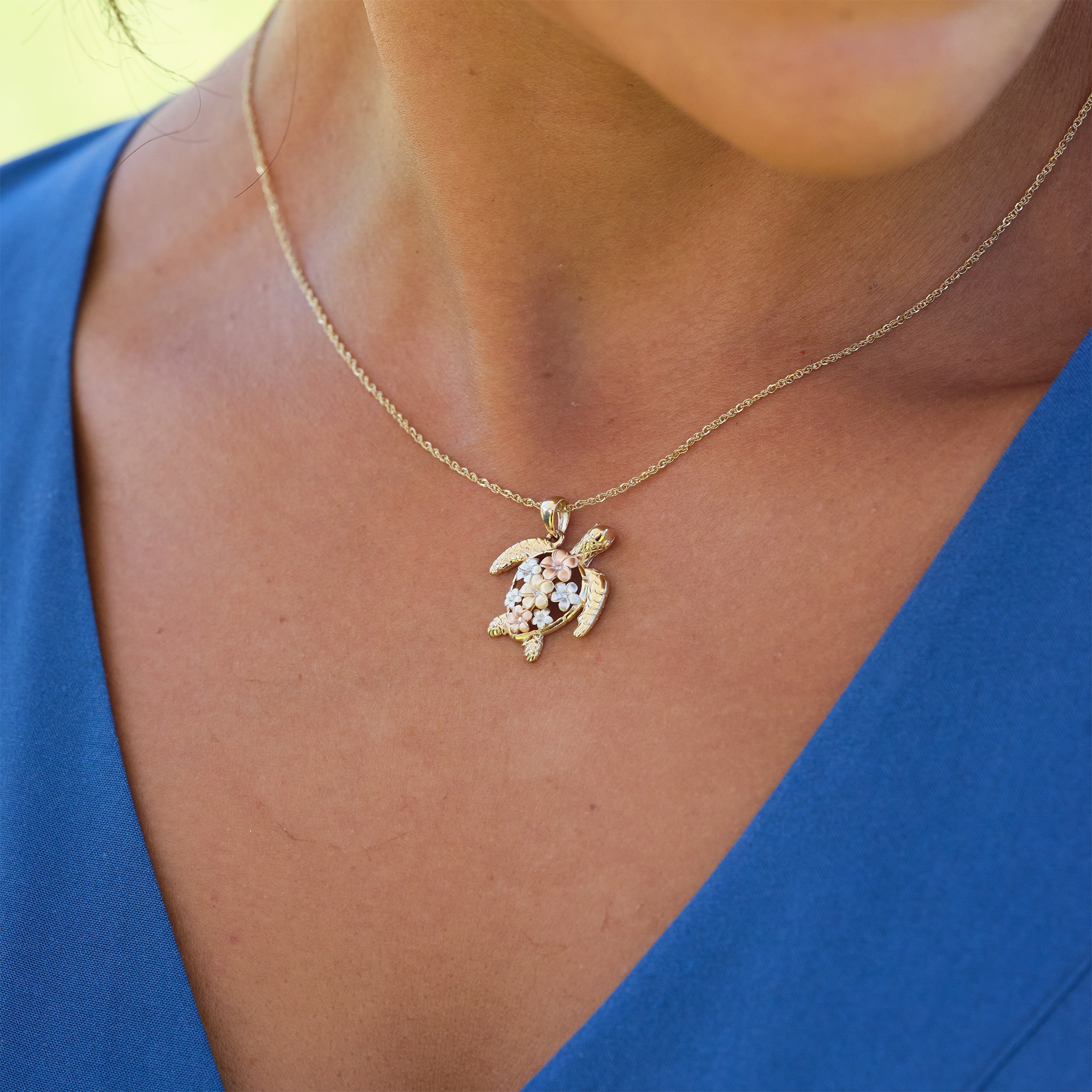 Plumeria Honu (Turtle) Pendant in Tri Color Gold with Diamonds - 18mm