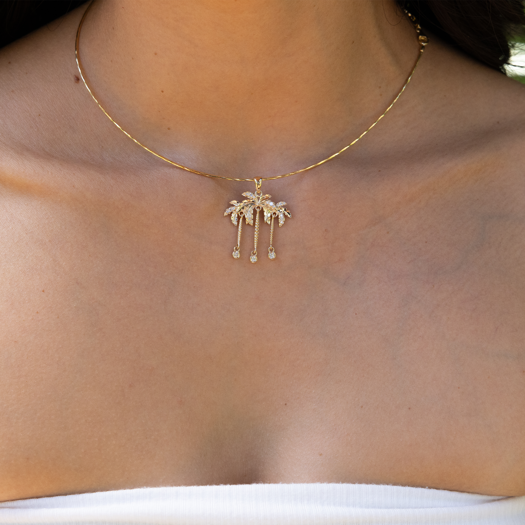 Paradise Palms - Palm Tree Pendant in Gold with Diamonds - 28mm