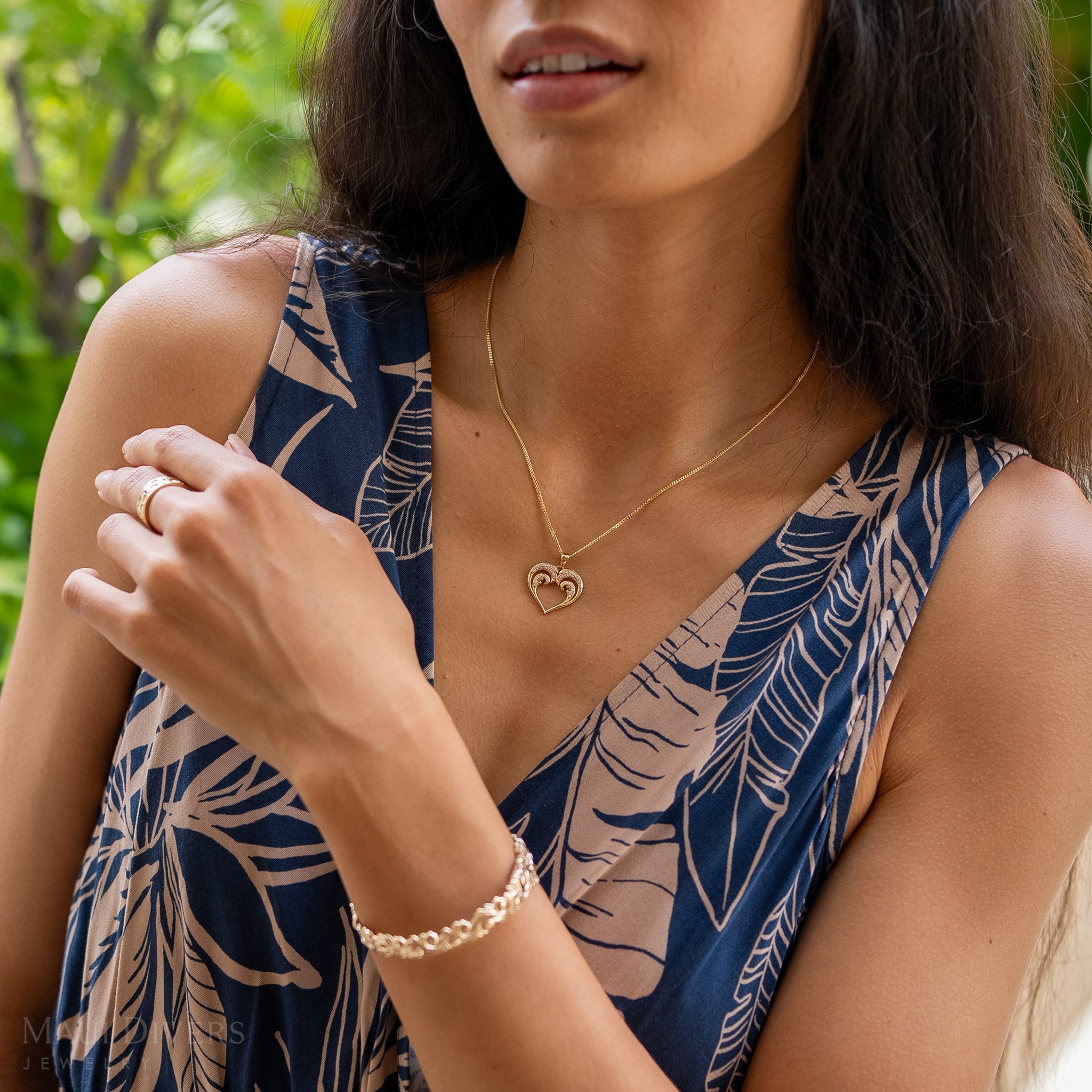 Nalu Heart Pendant in Gold with Diamonds - 20mm