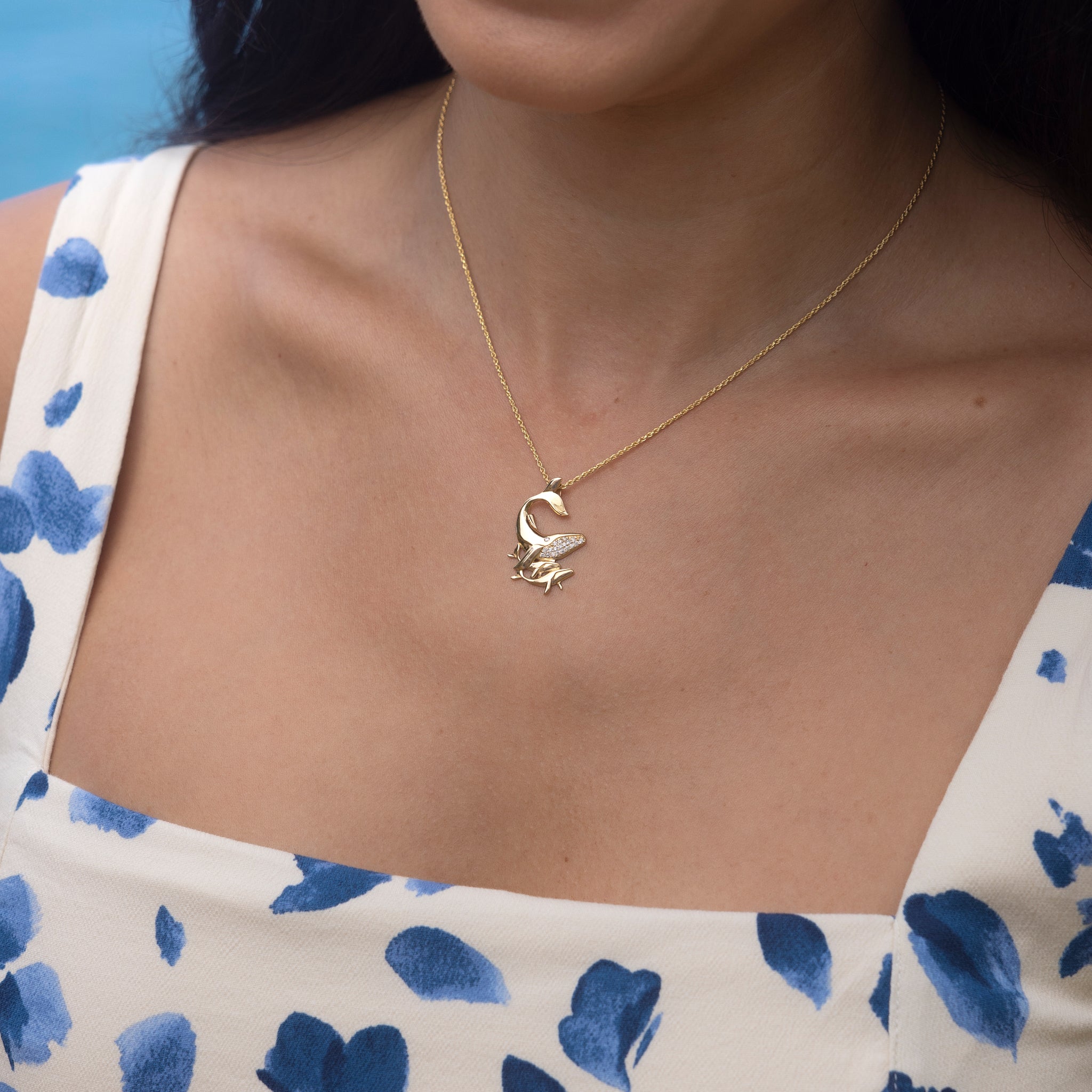 Ocean Dance Humpback Whale Mother & Babies Pendant in Gold with Diamonds - 25mm