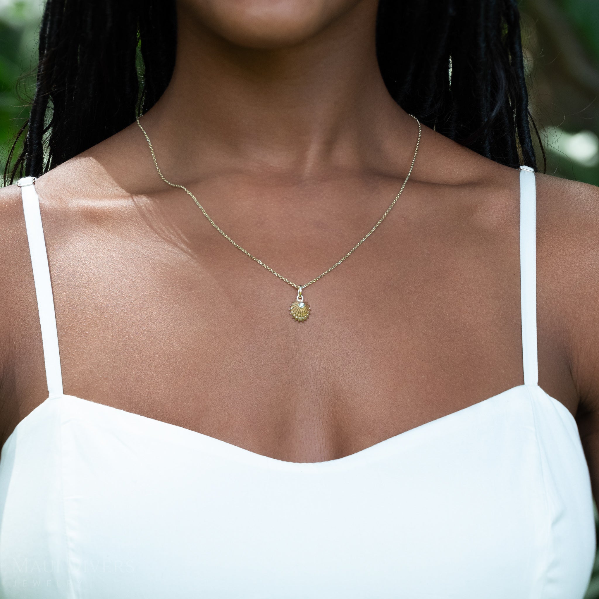 ʻOpihi Pendant in Gold with Diamond - 12mm