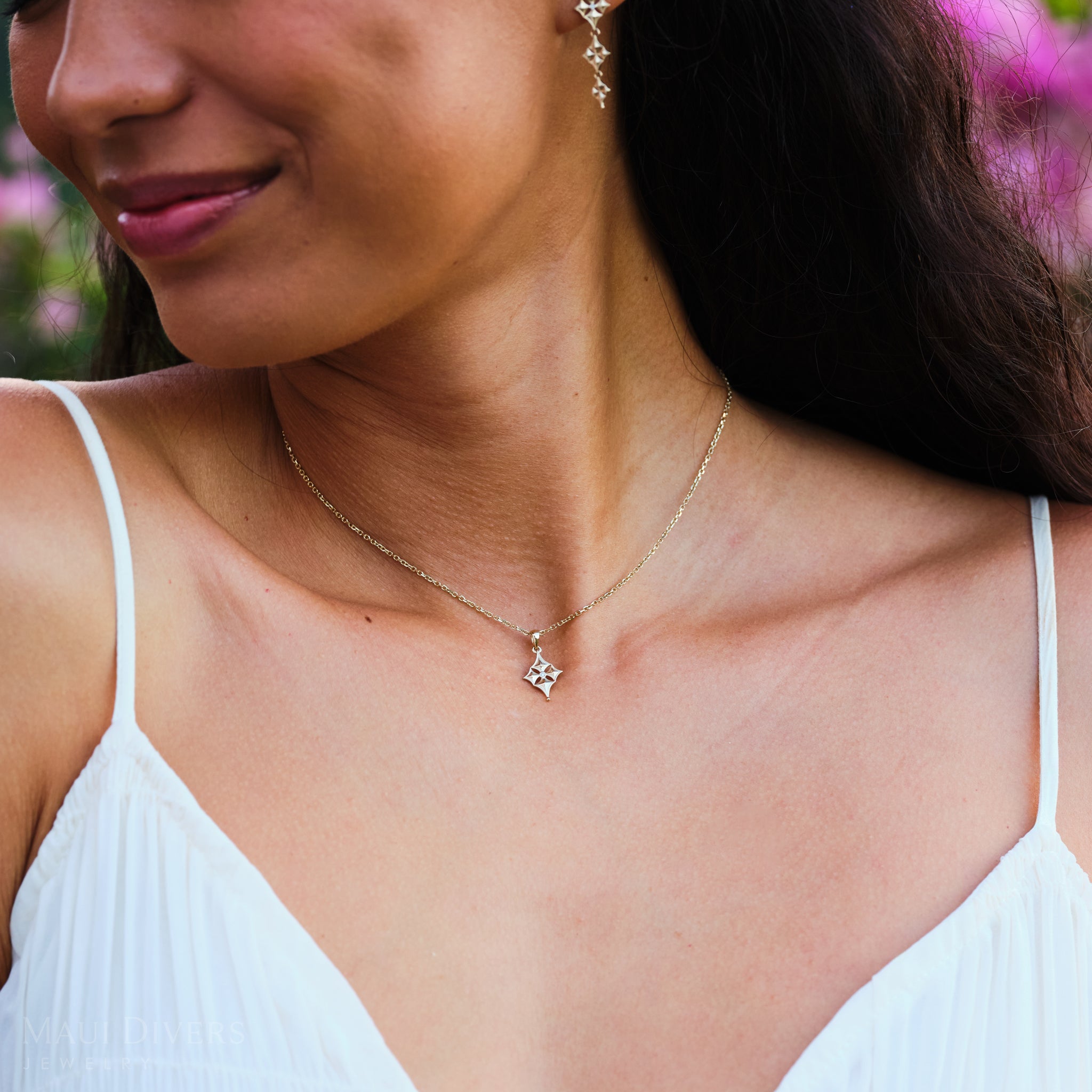 Hawaiian Quilted Star Pendant in Gold with Diamond - 15mm