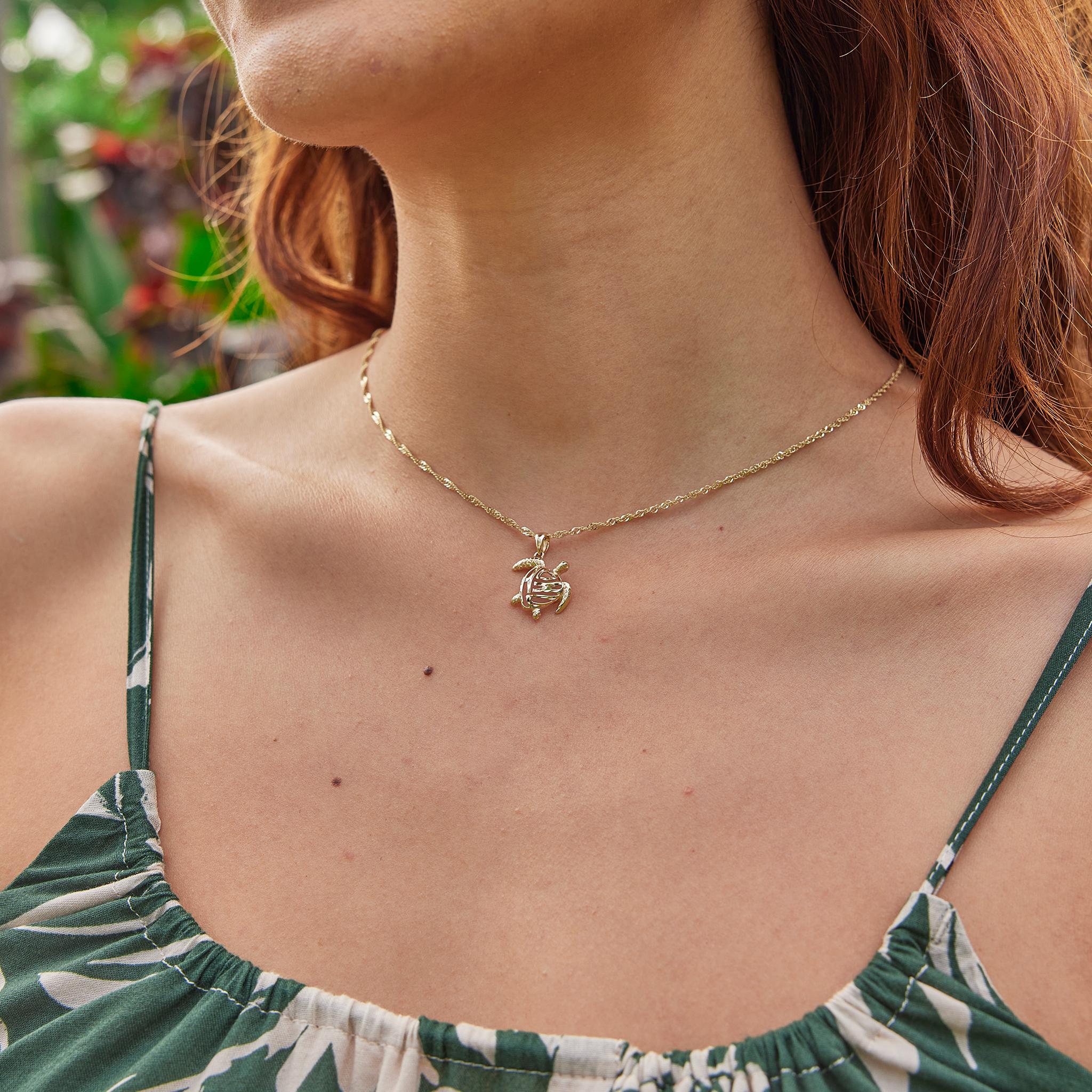 Honu Pendant in Gold - 15mm