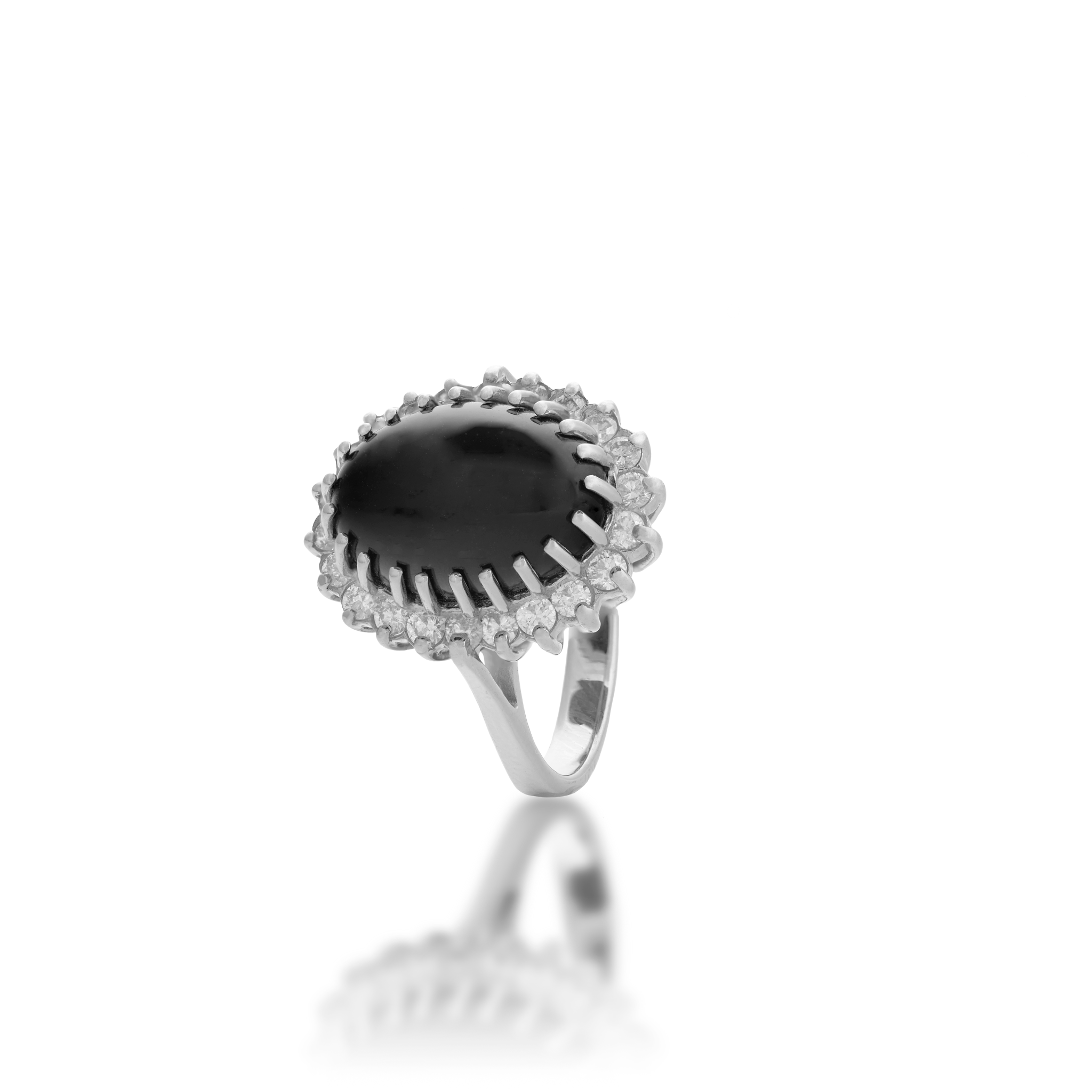 Princess Ka‘iulani Black Coral Ring in White Gold with Diamonds - 18.5mm