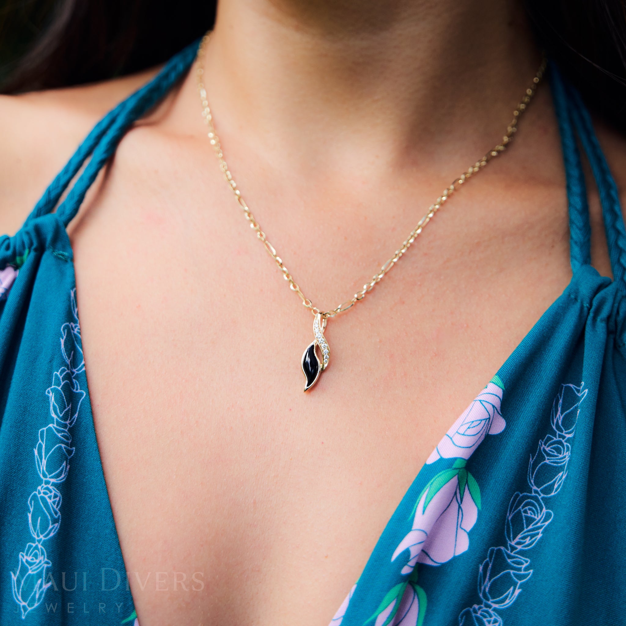 Paradise Black Coral Pendant in Gold with Diamonds