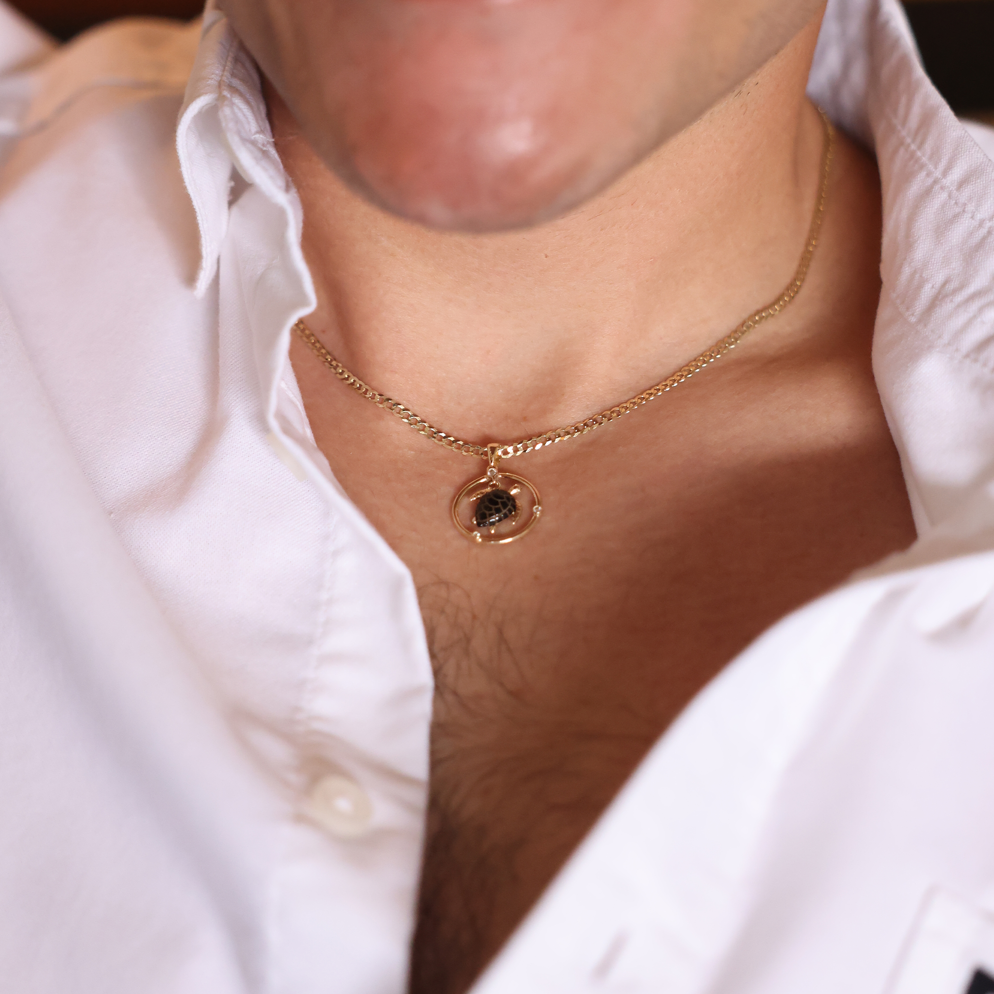 Honu Black Coral Pendant in Gold with Diamonds - 18mm