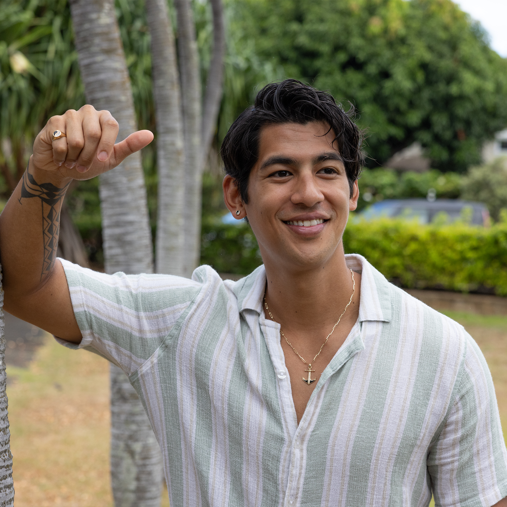 Yin Yang Black Coral Ring in Gold with Diamonds - 13mm