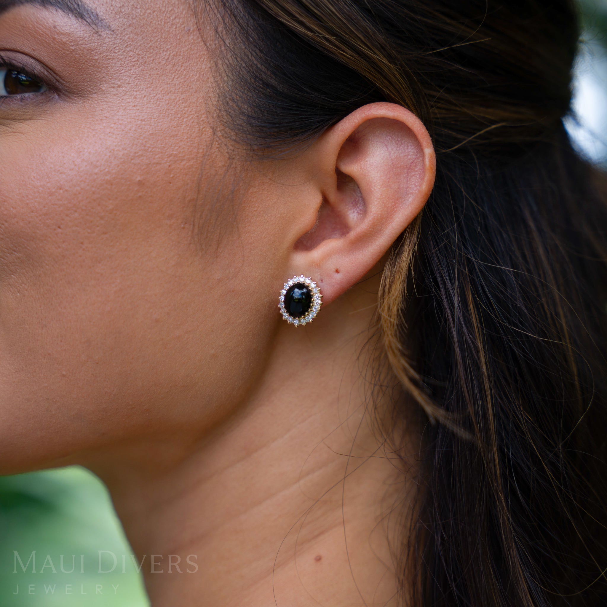 Princess Ka‘iulani Black Coral Earrings in Gold with Diamonds - 15.5mm