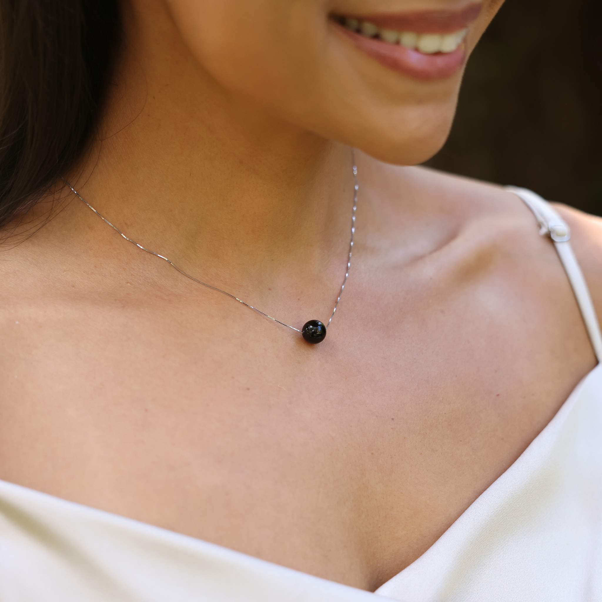 16" Hawaiian Black Coral Necklace in White Gold