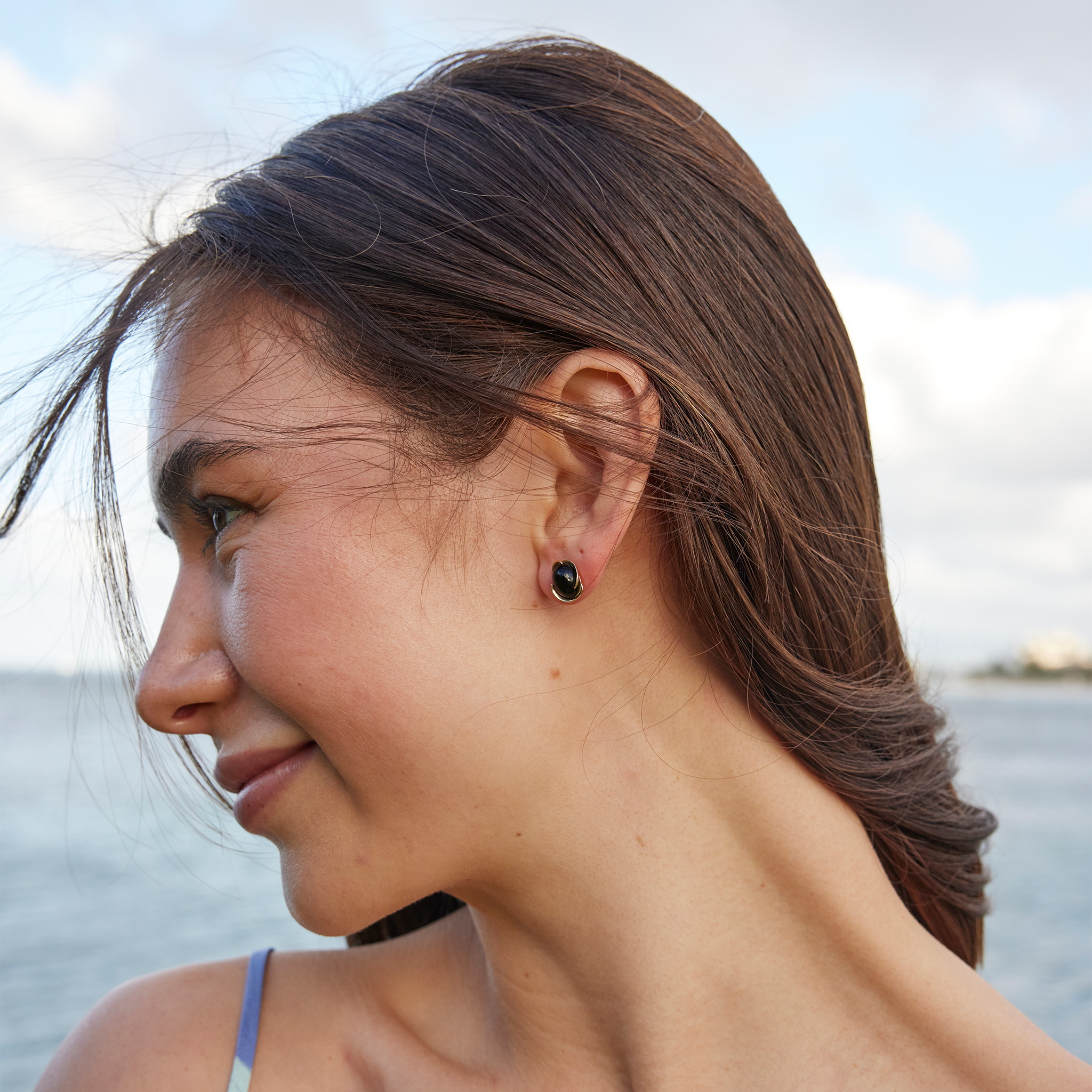 Midnight Wave Black Coral Earrings in Gold - 9mm