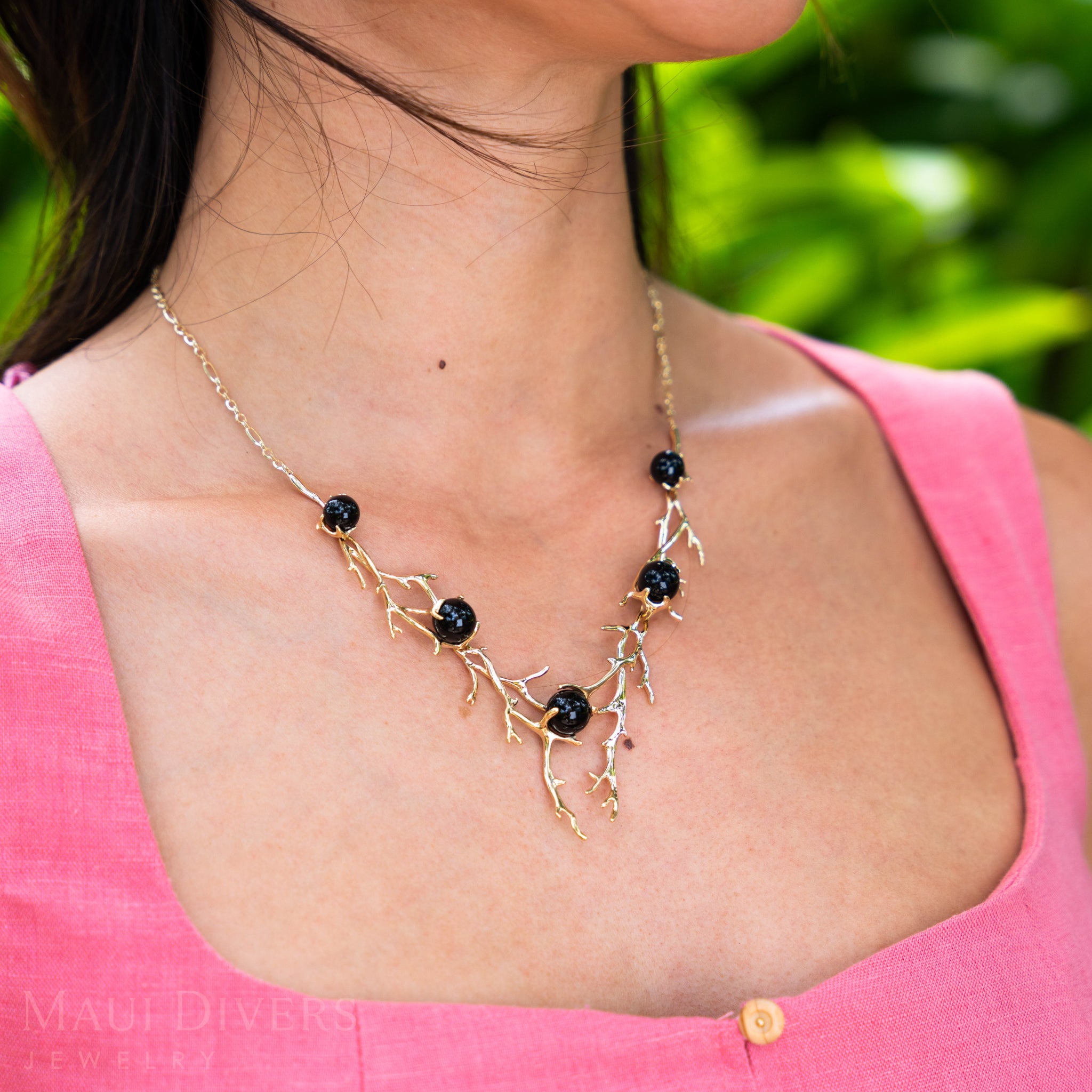 16-18" Adjustable Heritage Black Coral Necklace in Gold