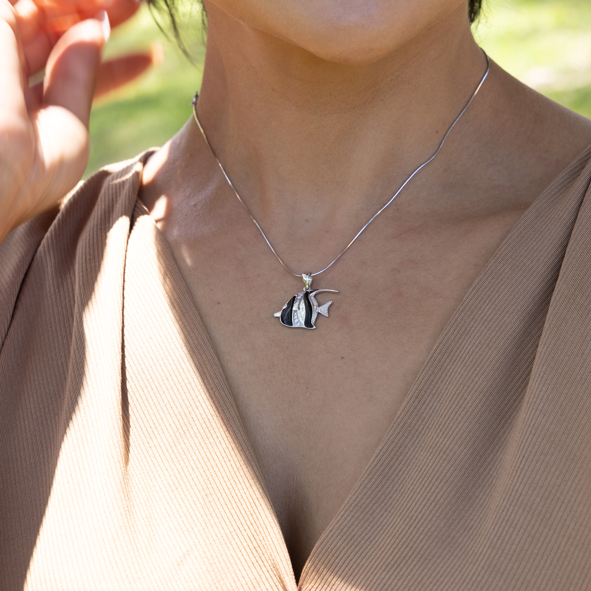 Sealife Angelfish Black Coral Pendant in White Gold with Diamonds - 23mm