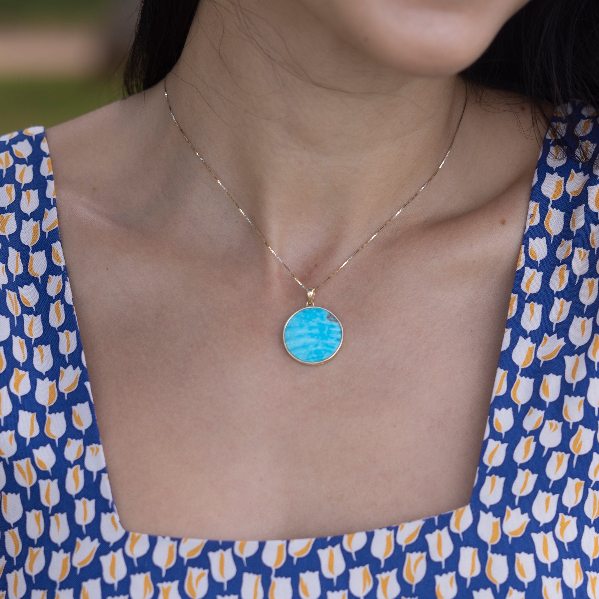 Ocean Sand Turquoise Pendant in Gold - 22mm