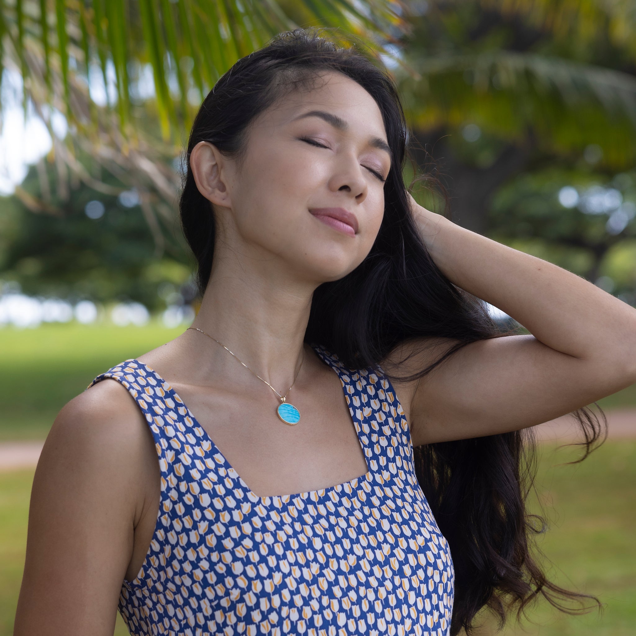 Ocean Sand Turquoise Pendant in Gold - 22mm