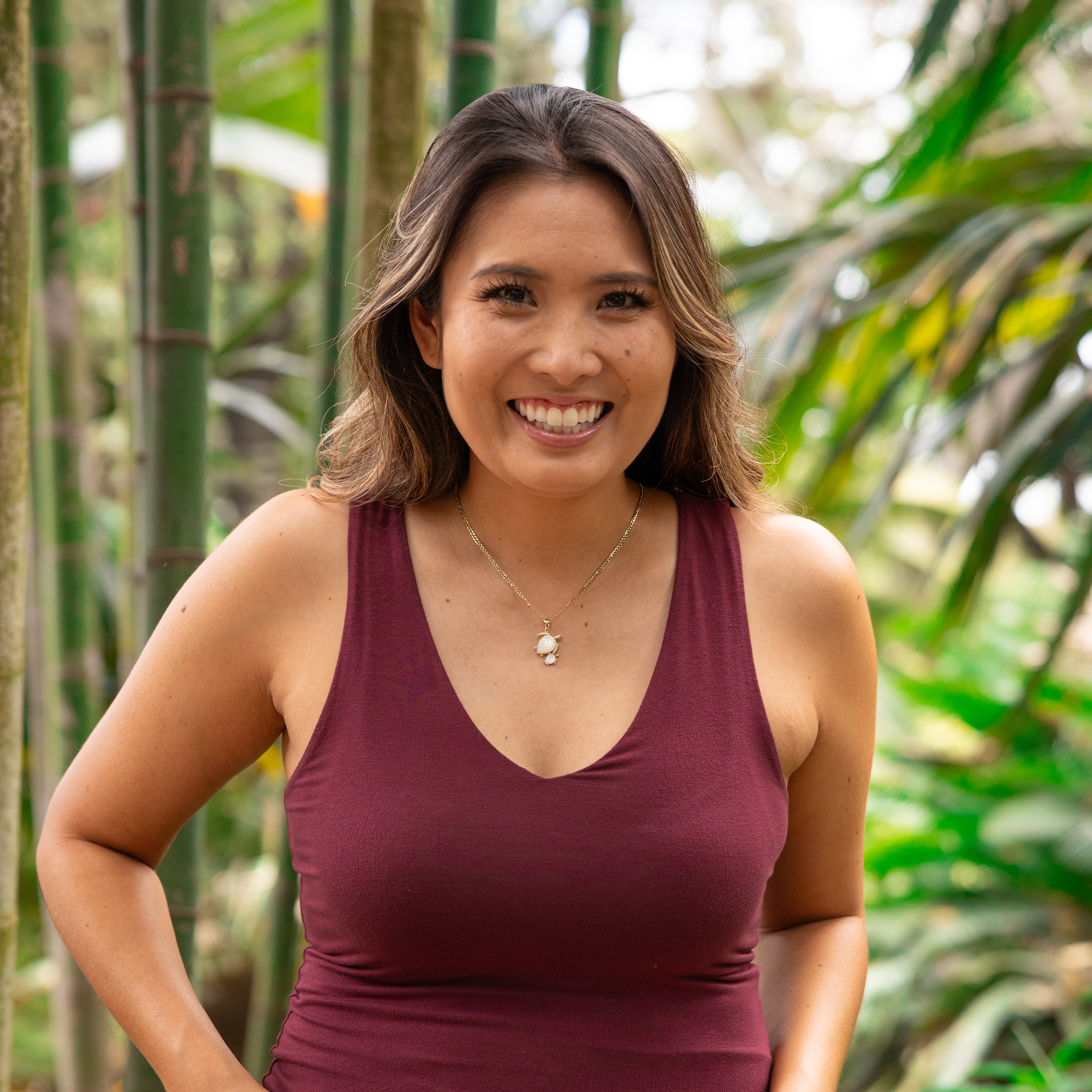 Honu Mother of Pearl Pendant in Gold - 22mm