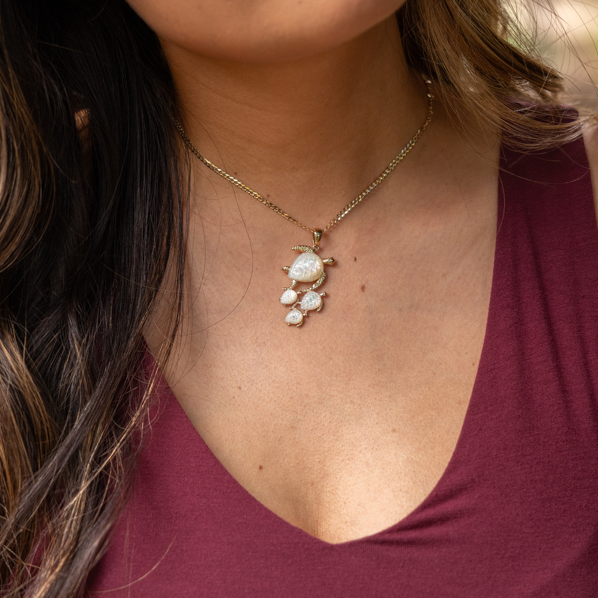 Honu Mother of Pearl Pendant in Gold - 36mm