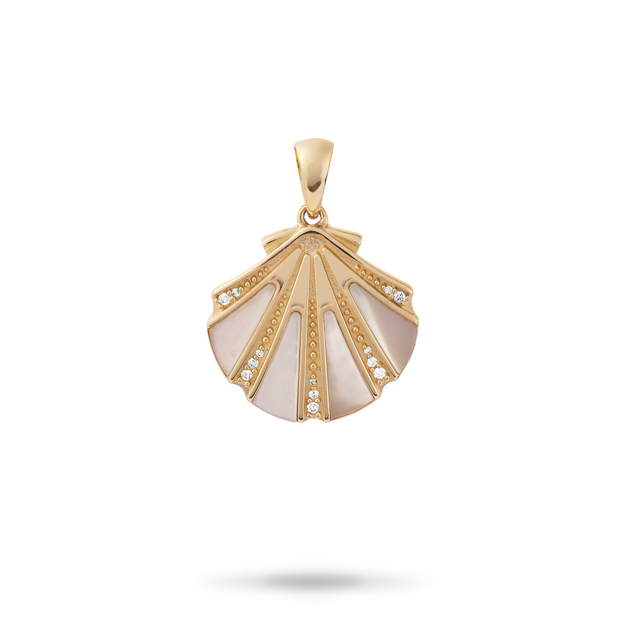 Sealife Seashell Mother of Pearl Pendant in Gold with Diamonds - 18mm