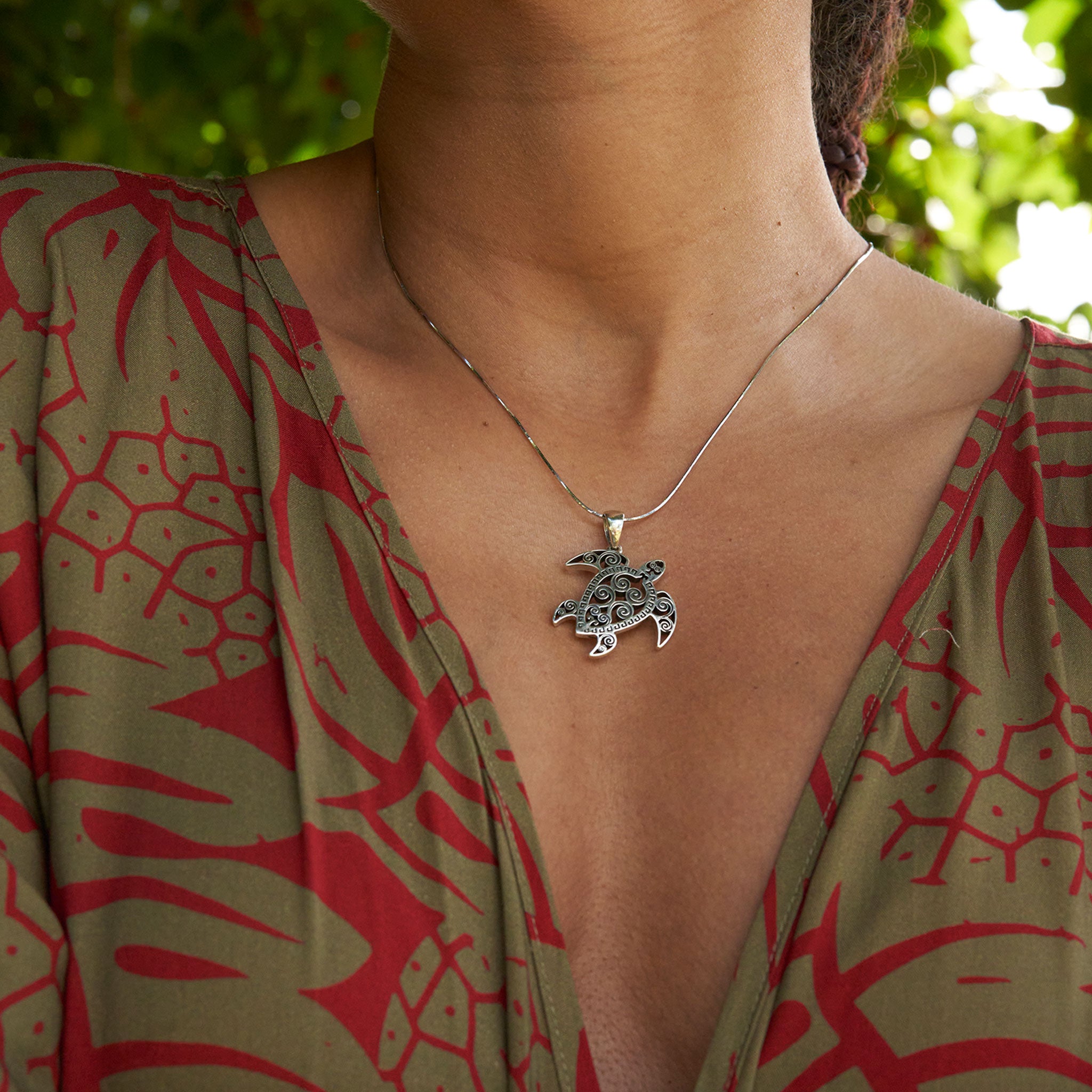 Honu Pendant in Sterling Silver - 30mm