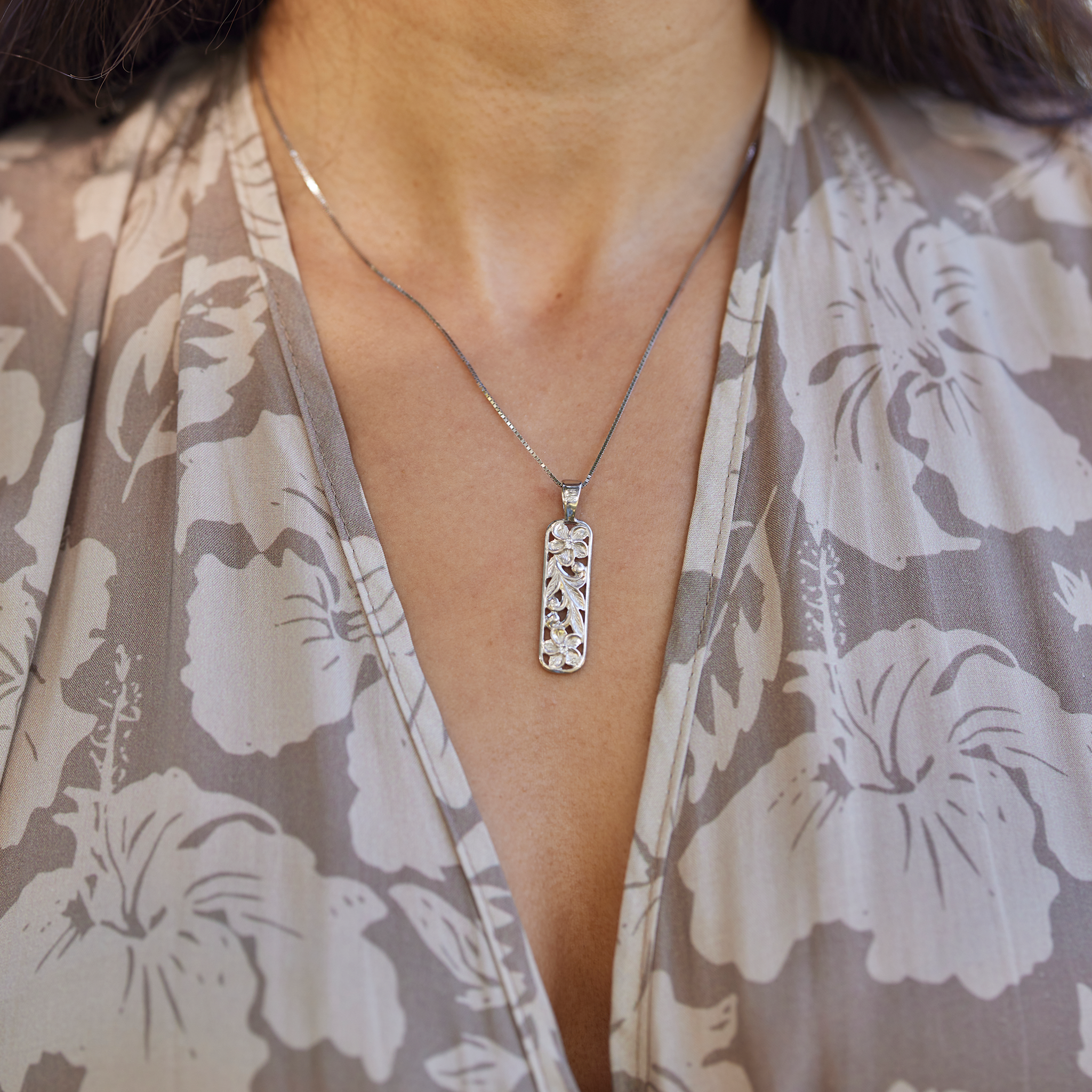 Hawaiian Heirloom Plumeria Pendant in Sterling Silver with White Sapphire - 32mm