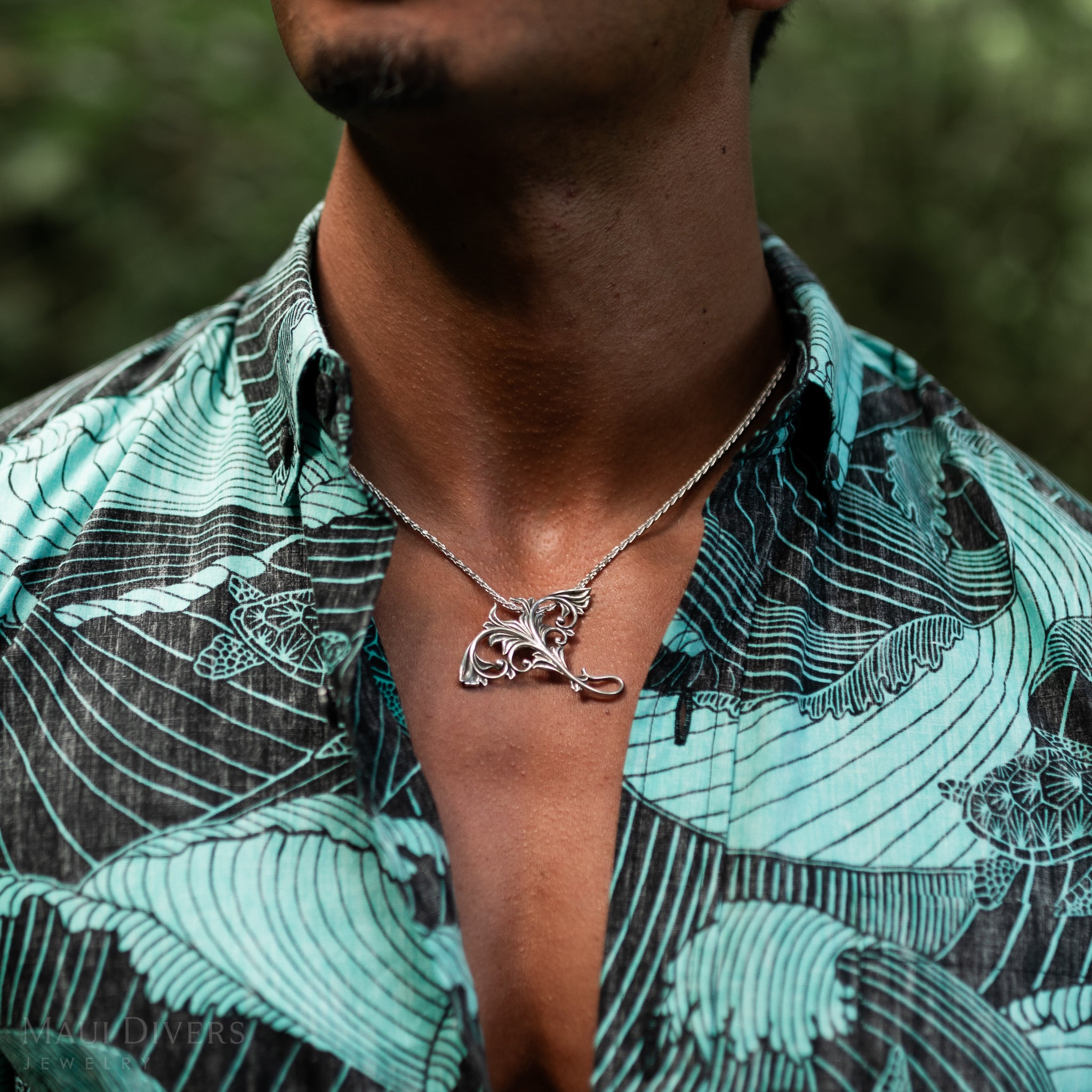 Living Heirloom Manta Ray Pendant in Sterling Silver - 63mm