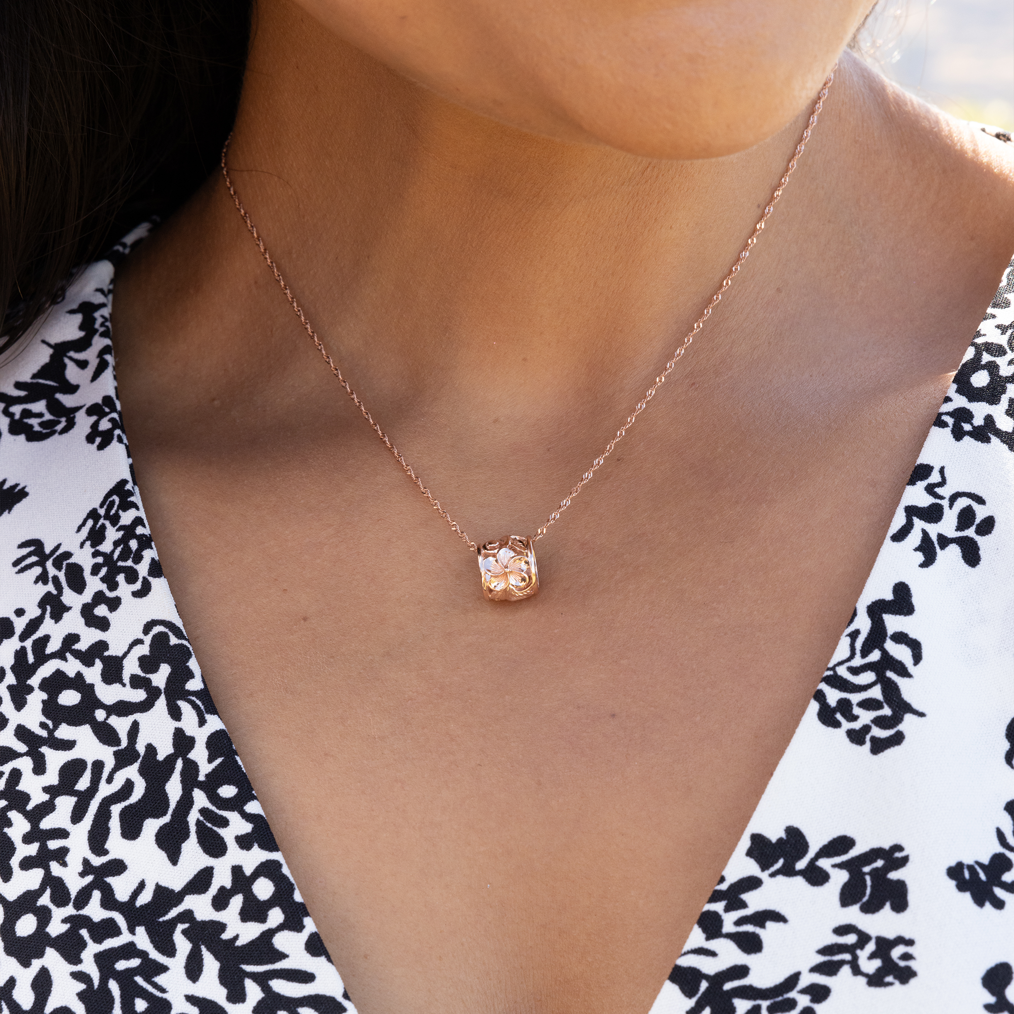 Hawaiian Heirloom Plumeria Barrel Pendant in Rose Gold - 11mm