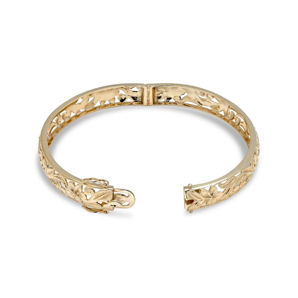 Detailed open hinge shot of an 8mm Hawaiian Heirloom Plumeria Bracelet in 14k yellow Gold with a cut out design of Plumeria, maile leaves, and hapuʻu ferns, placed on a white background