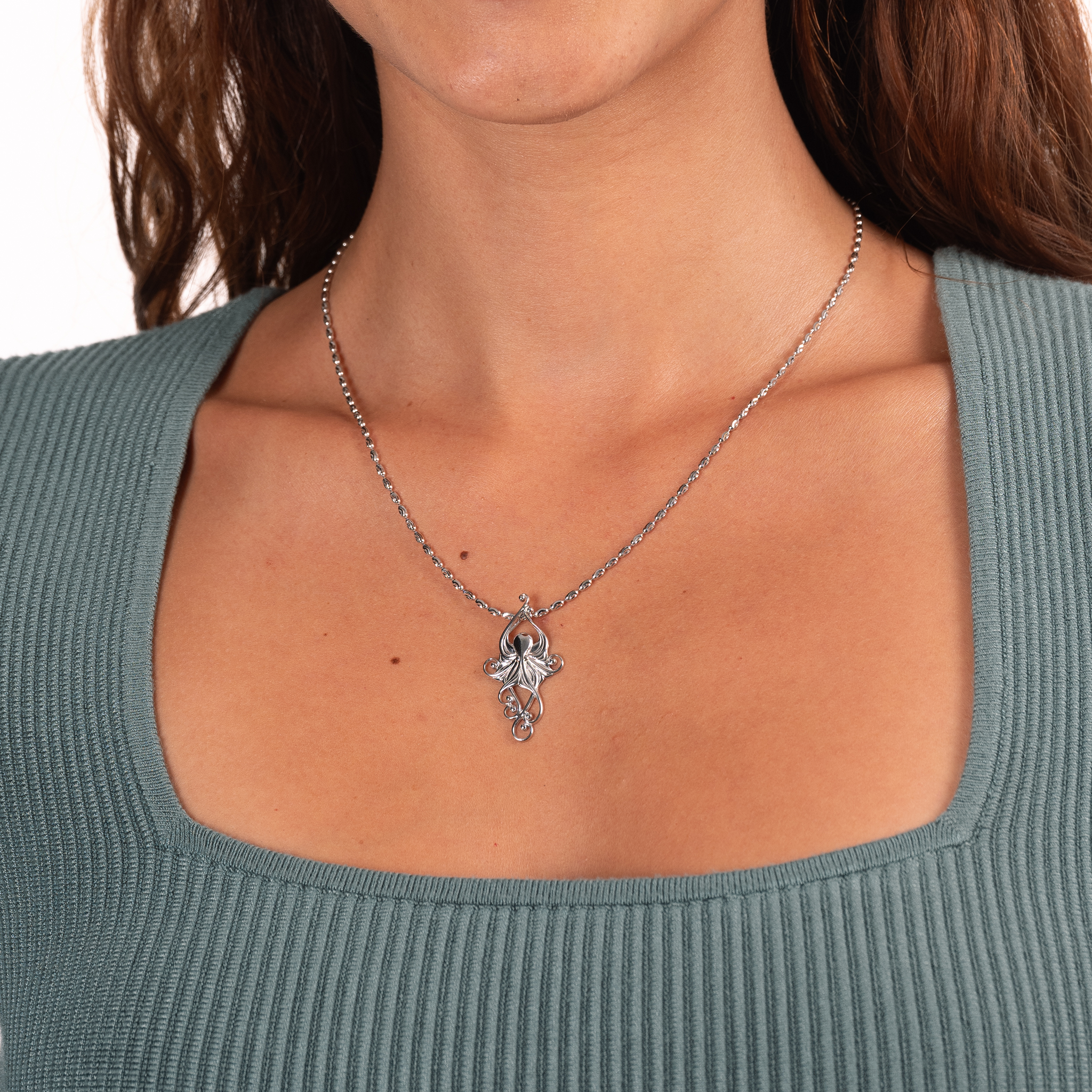 Living Heirloom Octopus Pendant in White Gold -36mm